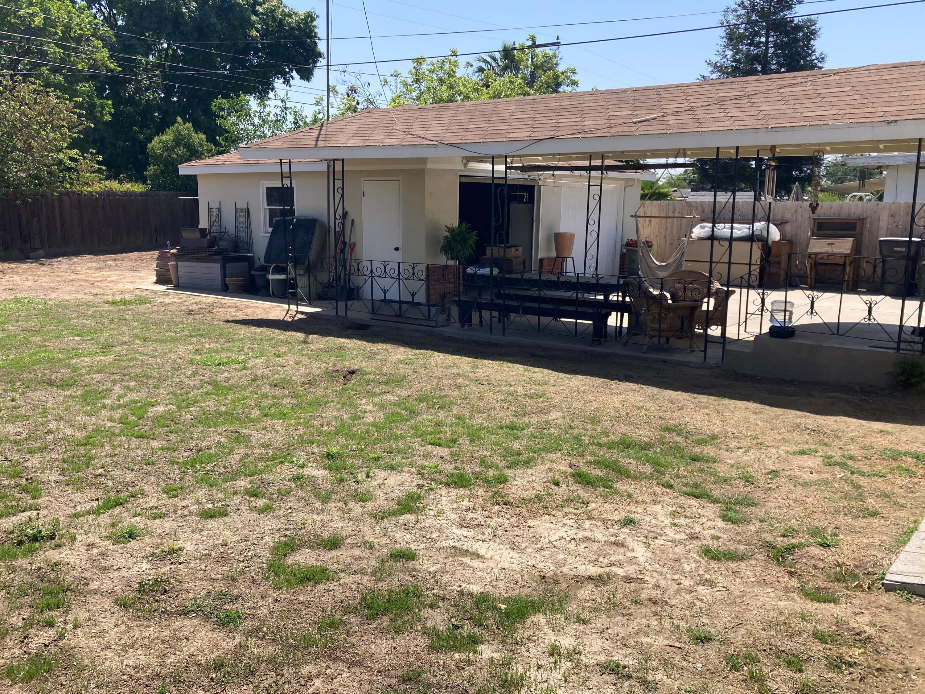 624 N North Pl, Tulare, CA 93274