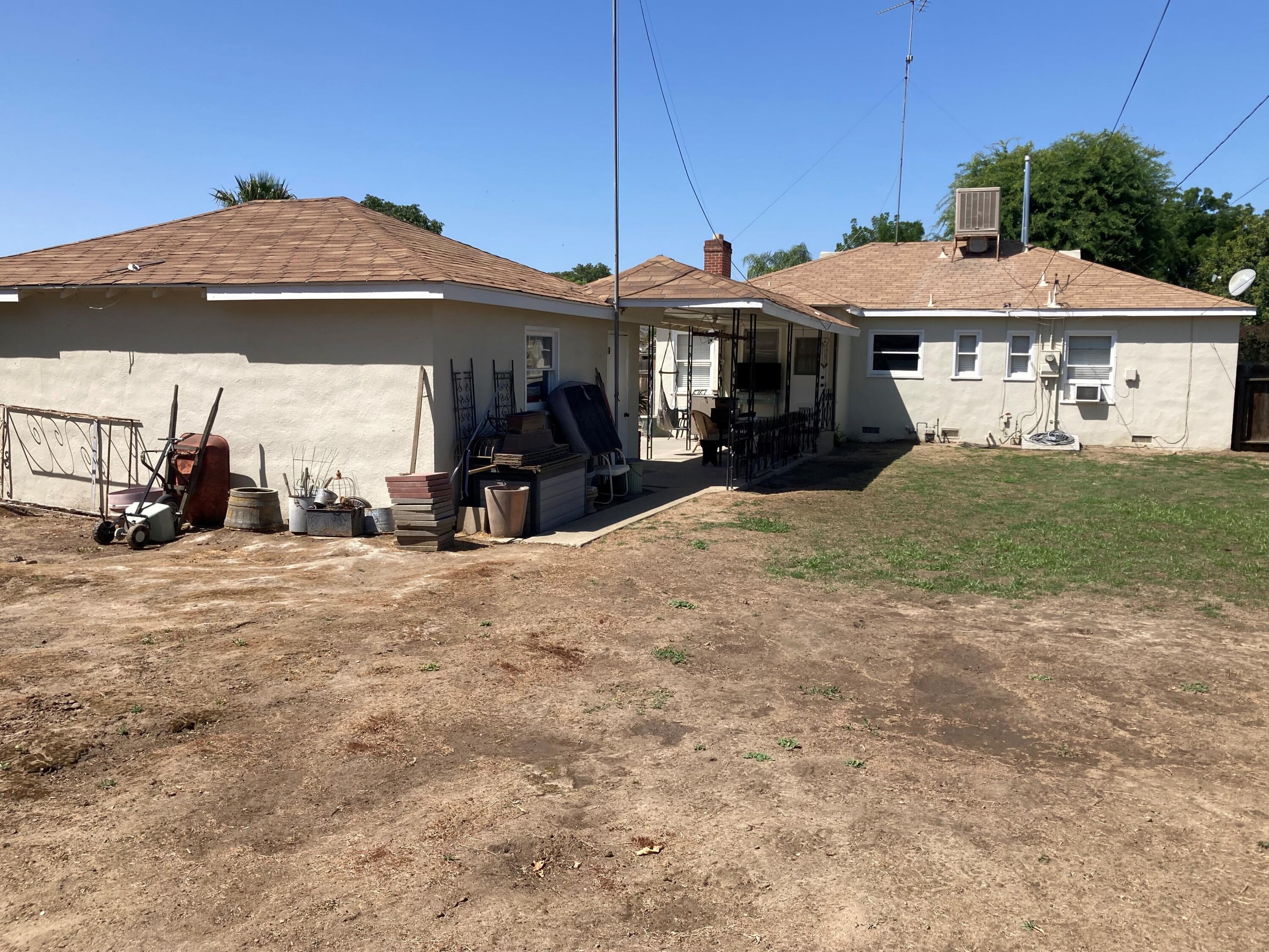 624 N North Pl, Tulare, CA 93274