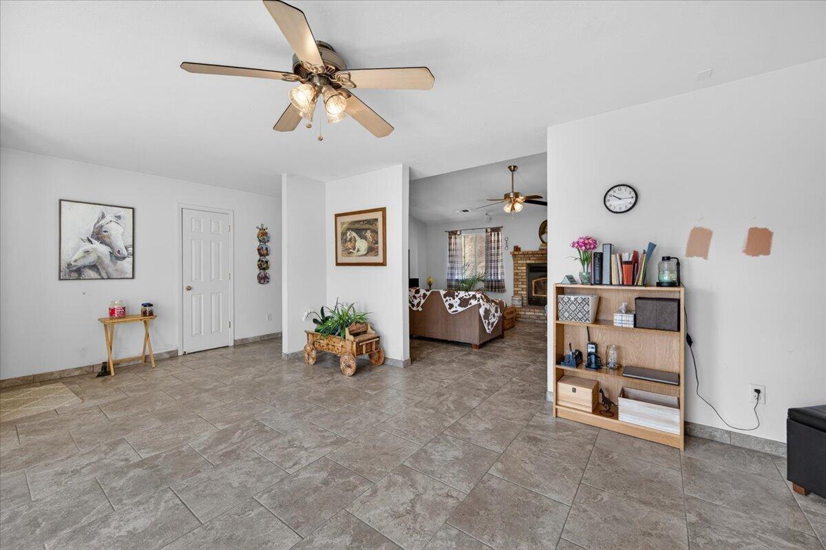 36209 Sand Creek Rd, Yokuts Valley, CA 93675