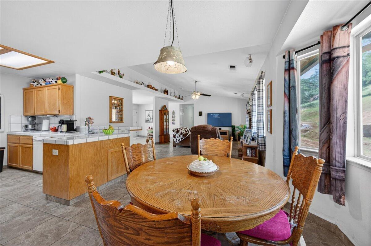 36209 Sand Creek Rd, Yokuts Valley, CA 93675