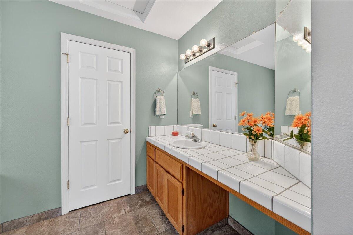 36209 Sand Creek Rd, Yokuts Valley, CA 93675