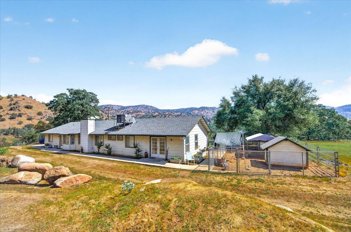 36209 Sand Creek Rd, Yokuts Valley, CA 93675