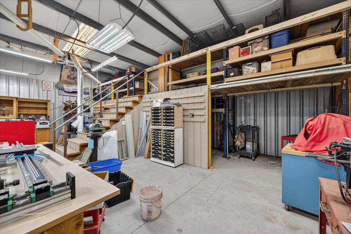 36209 Sand Creek Rd, Yokuts Valley, CA 93675