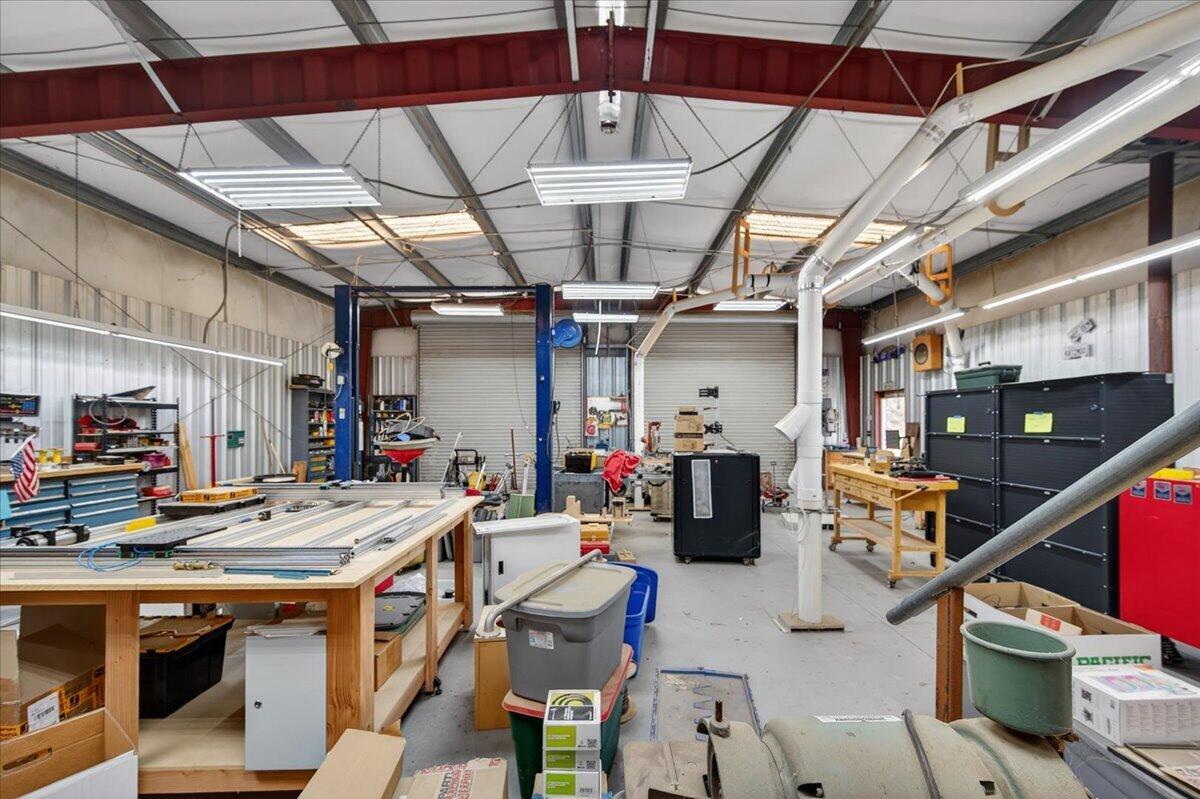 36209 Sand Creek Rd, Yokuts Valley, CA 93675