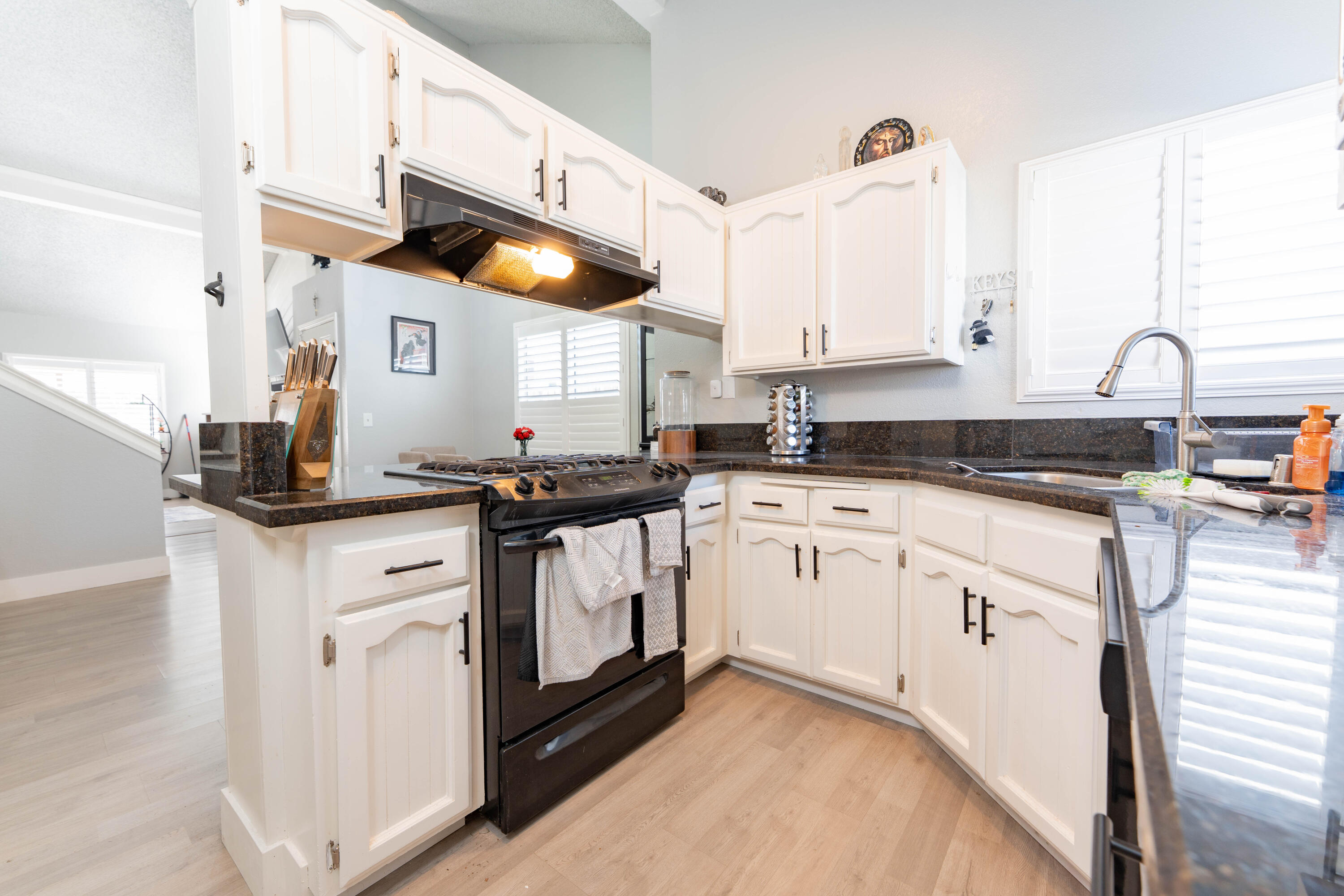 2234 N Edison St, Visalia, CA 93292