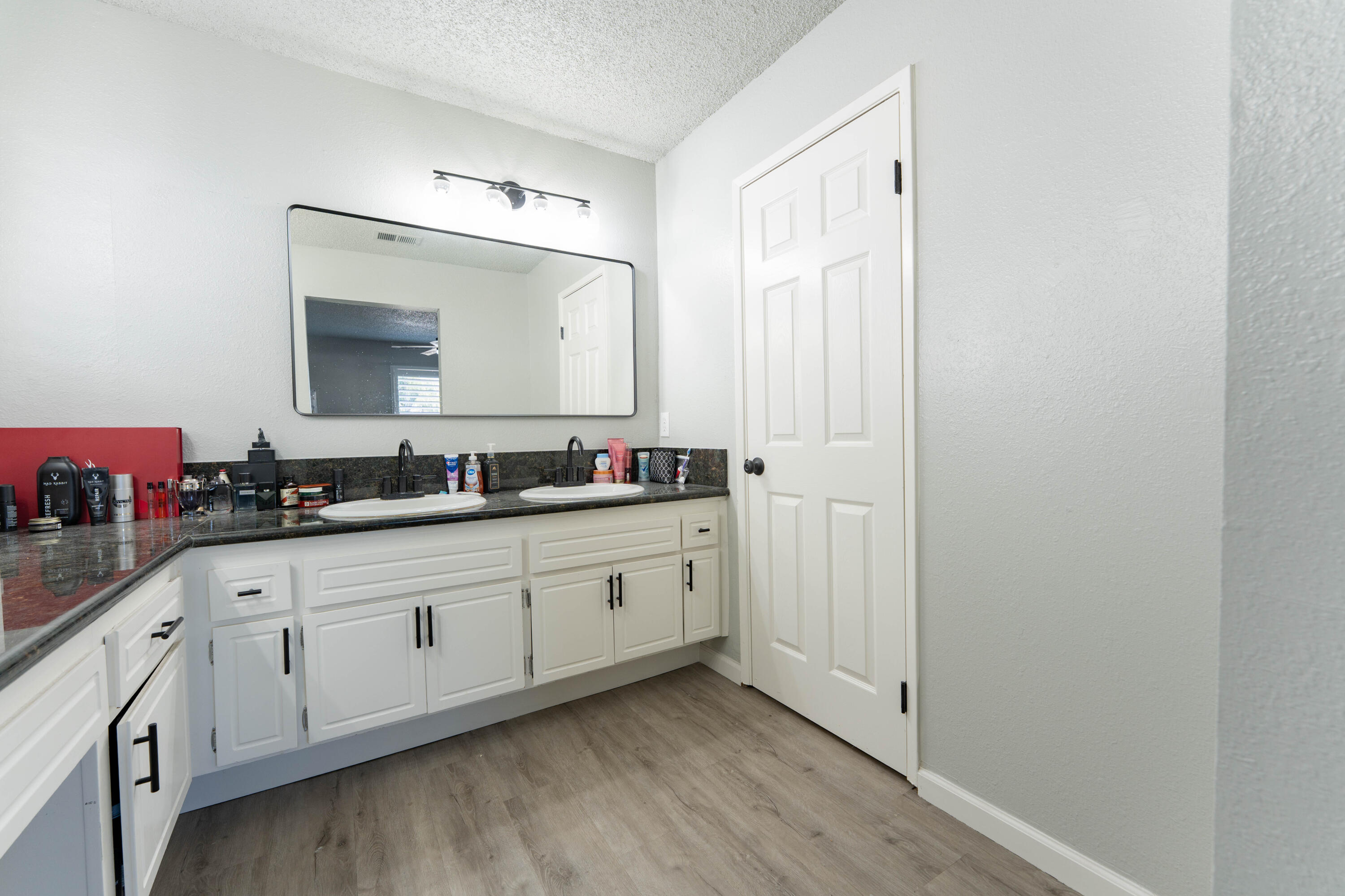 2234 N Edison St, Visalia, CA 93292