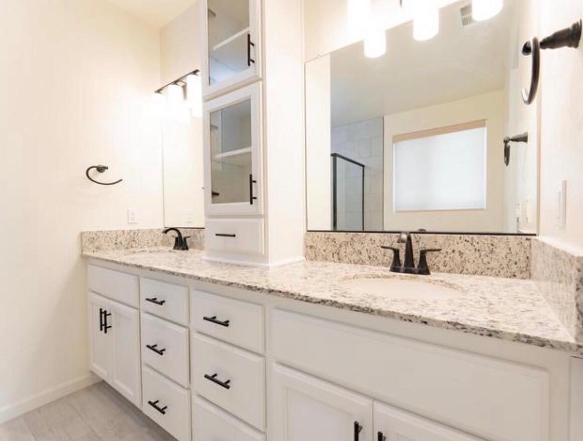 2241 E Monte Verde Ct, Visalia, CA 93292