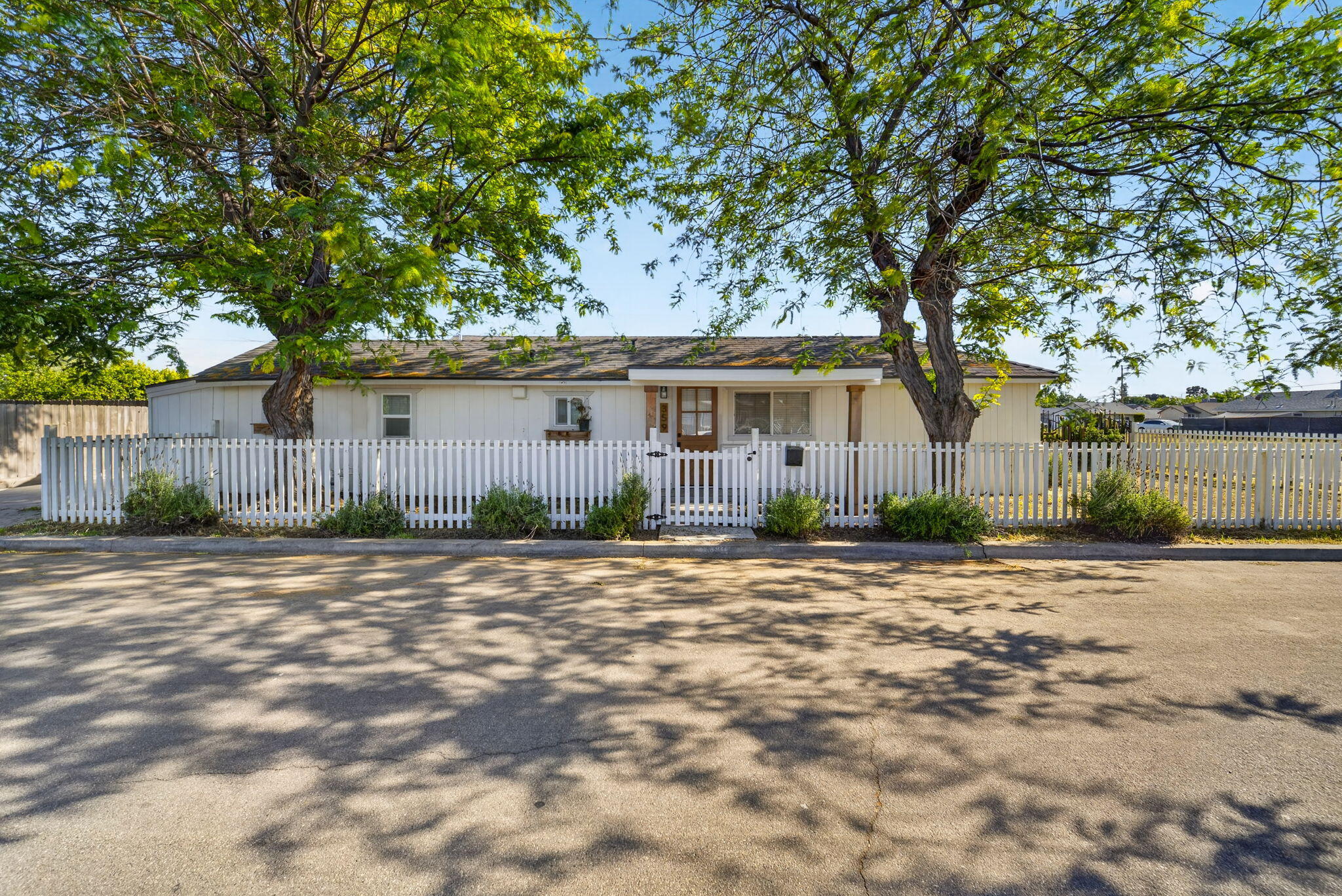 359 N Quince, Exeter, CA 93221