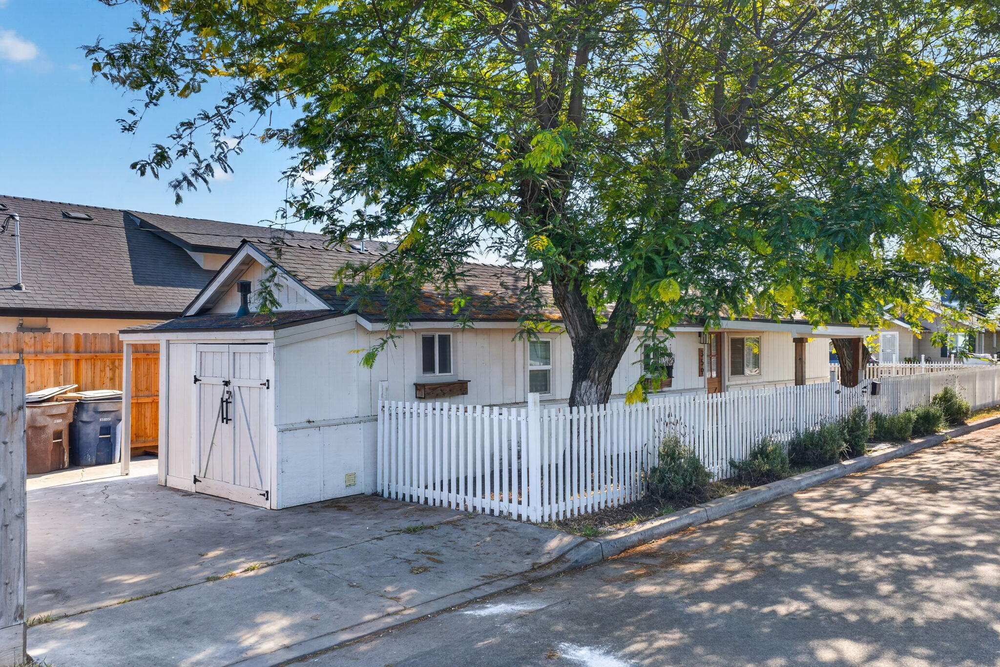 359 N Quince, Exeter, CA 93221