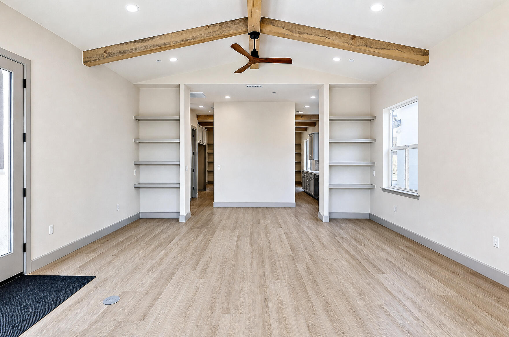 2624 N Leila St, Visalia, CA 93291