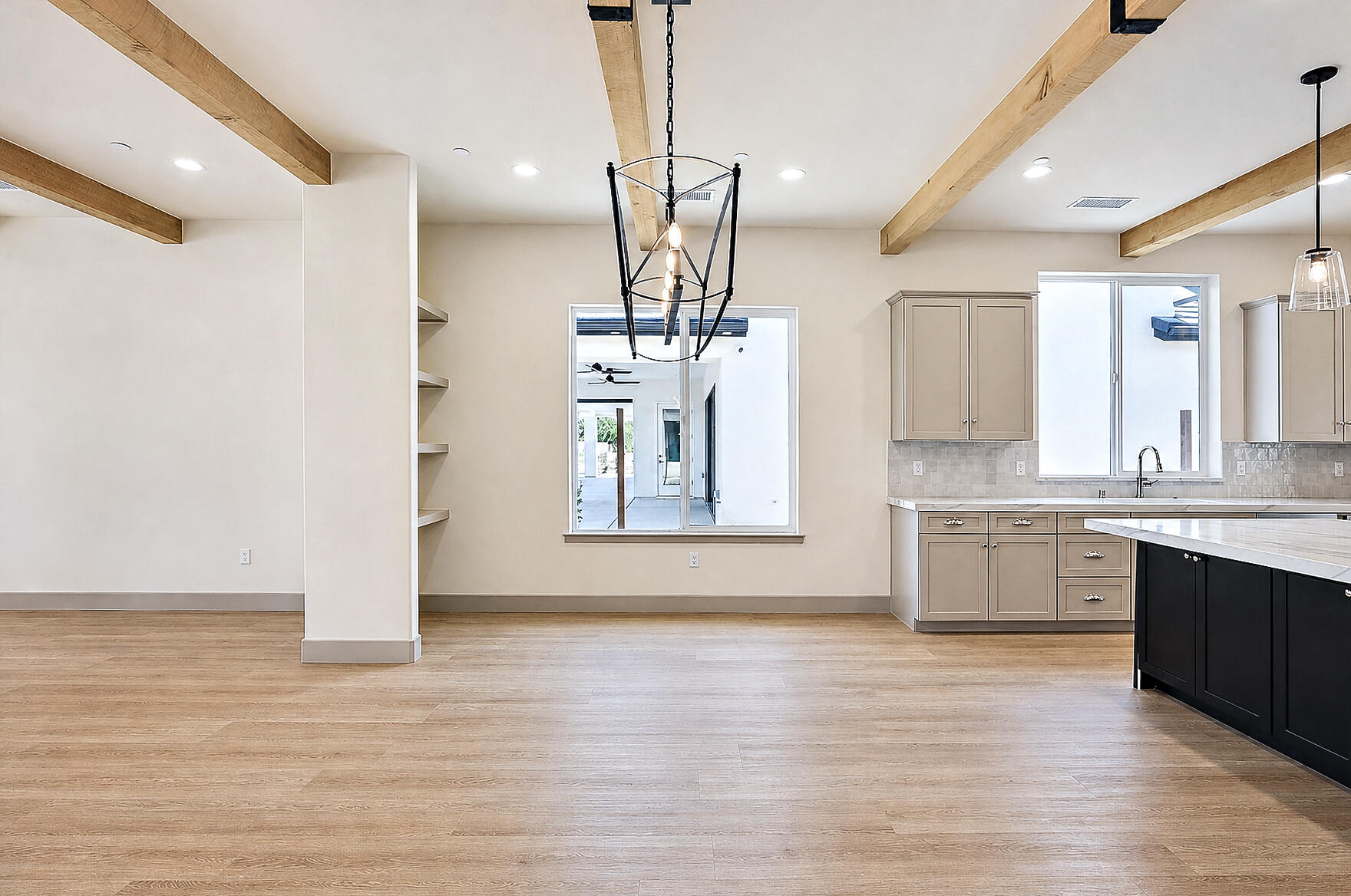 2624 N Leila St, Visalia, CA 93291