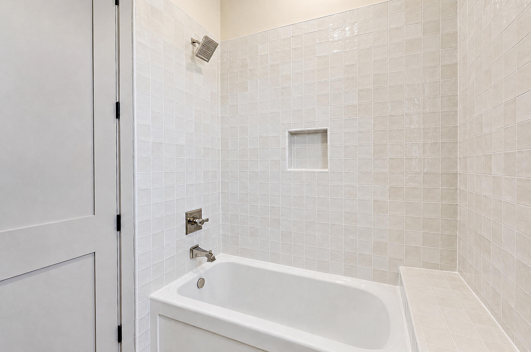 2624 N Leila St, Visalia, CA 93291