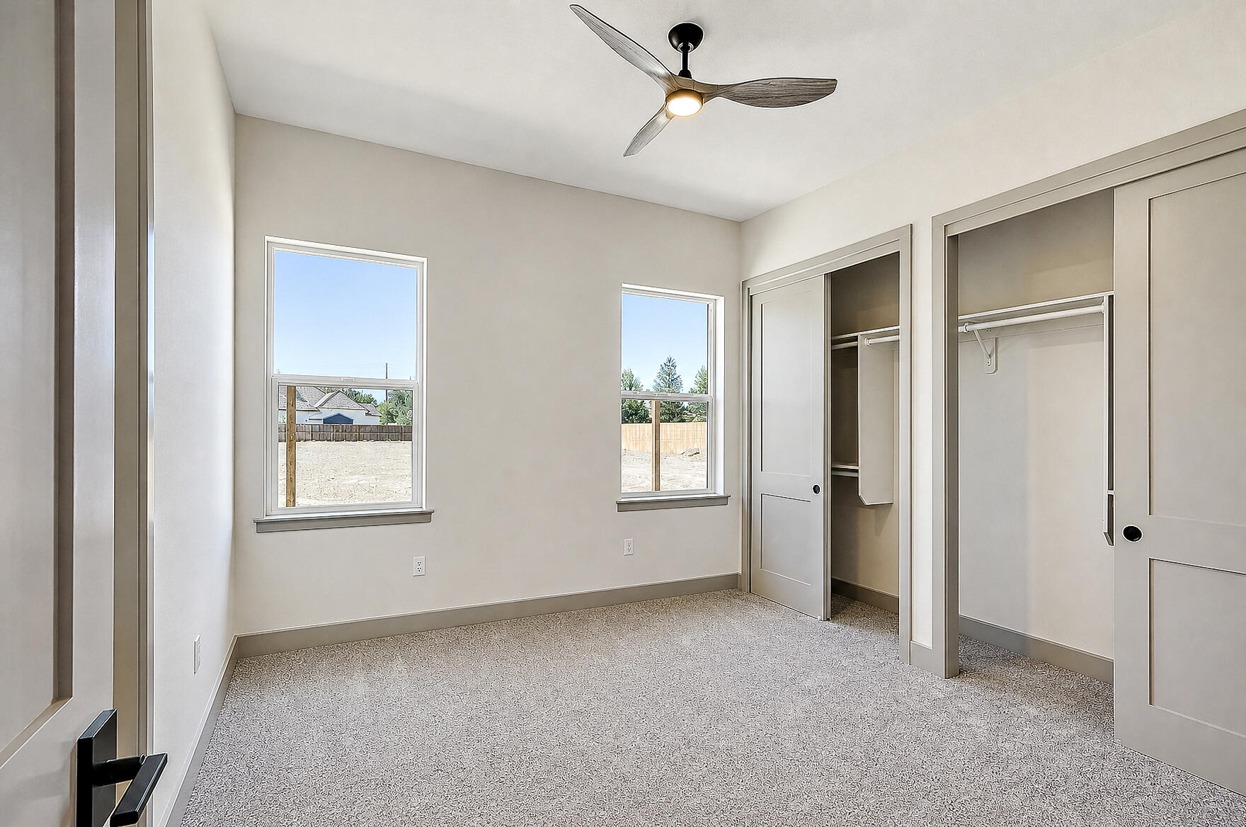 2624 N Leila St, Visalia, CA 93291