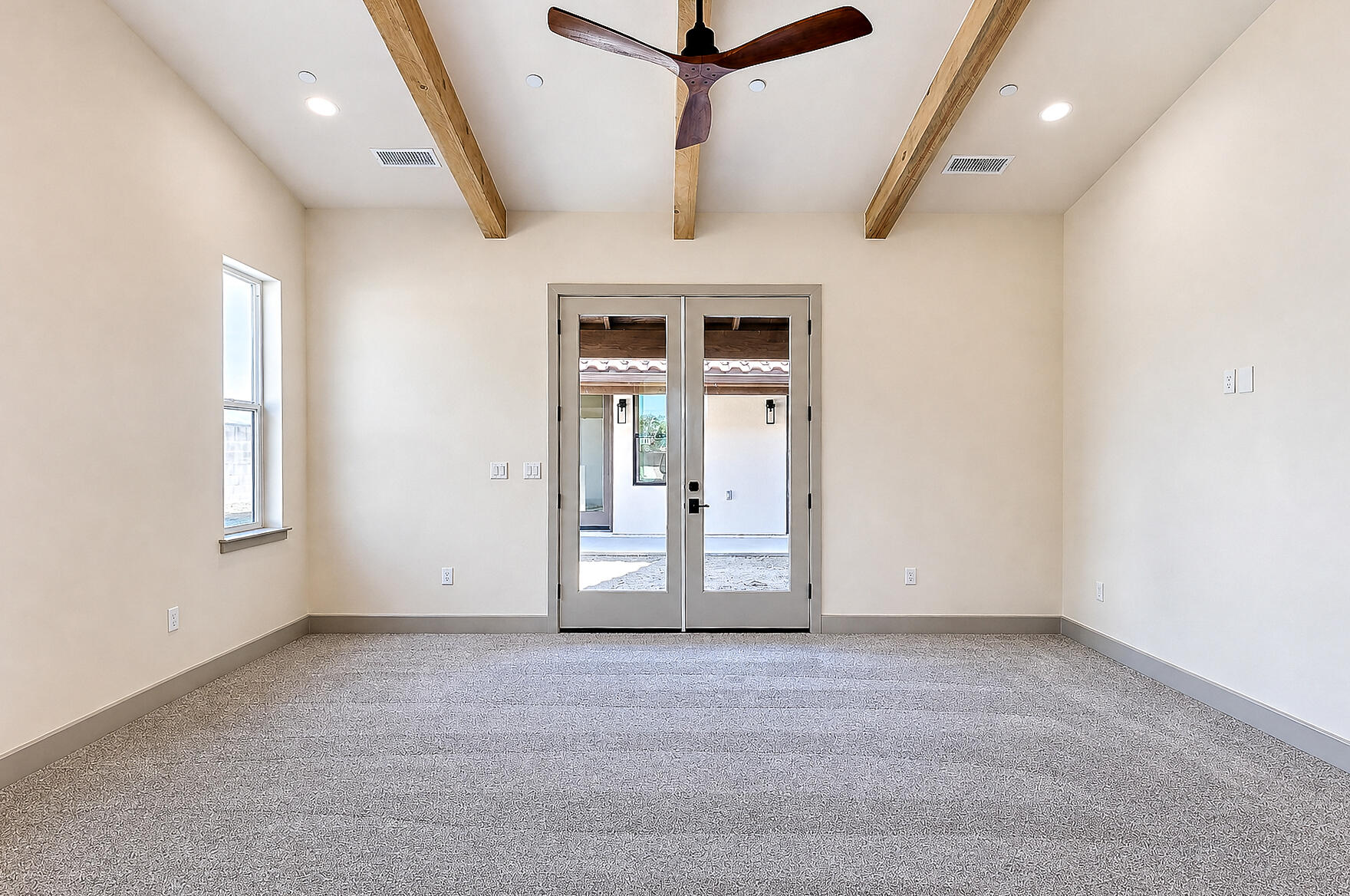 2624 N Leila St, Visalia, CA 93291