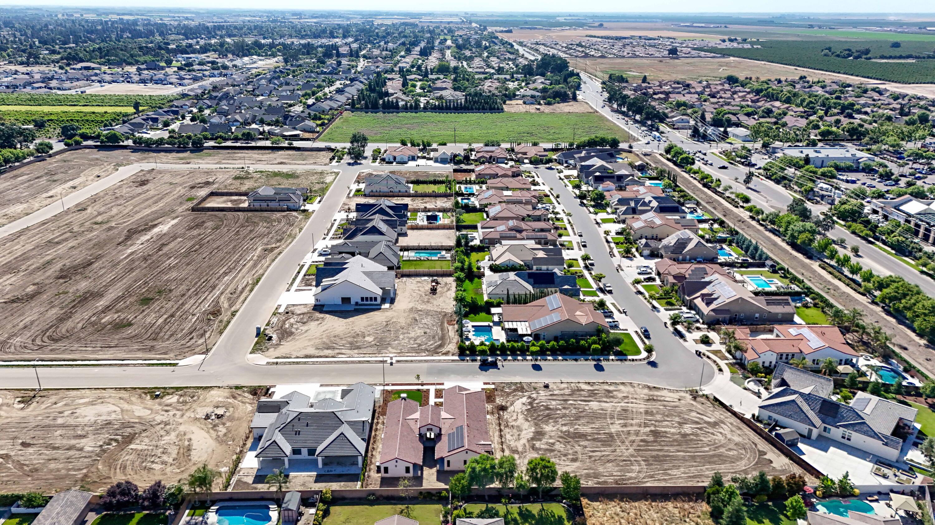 2624 N Leila St, Visalia, CA 93291