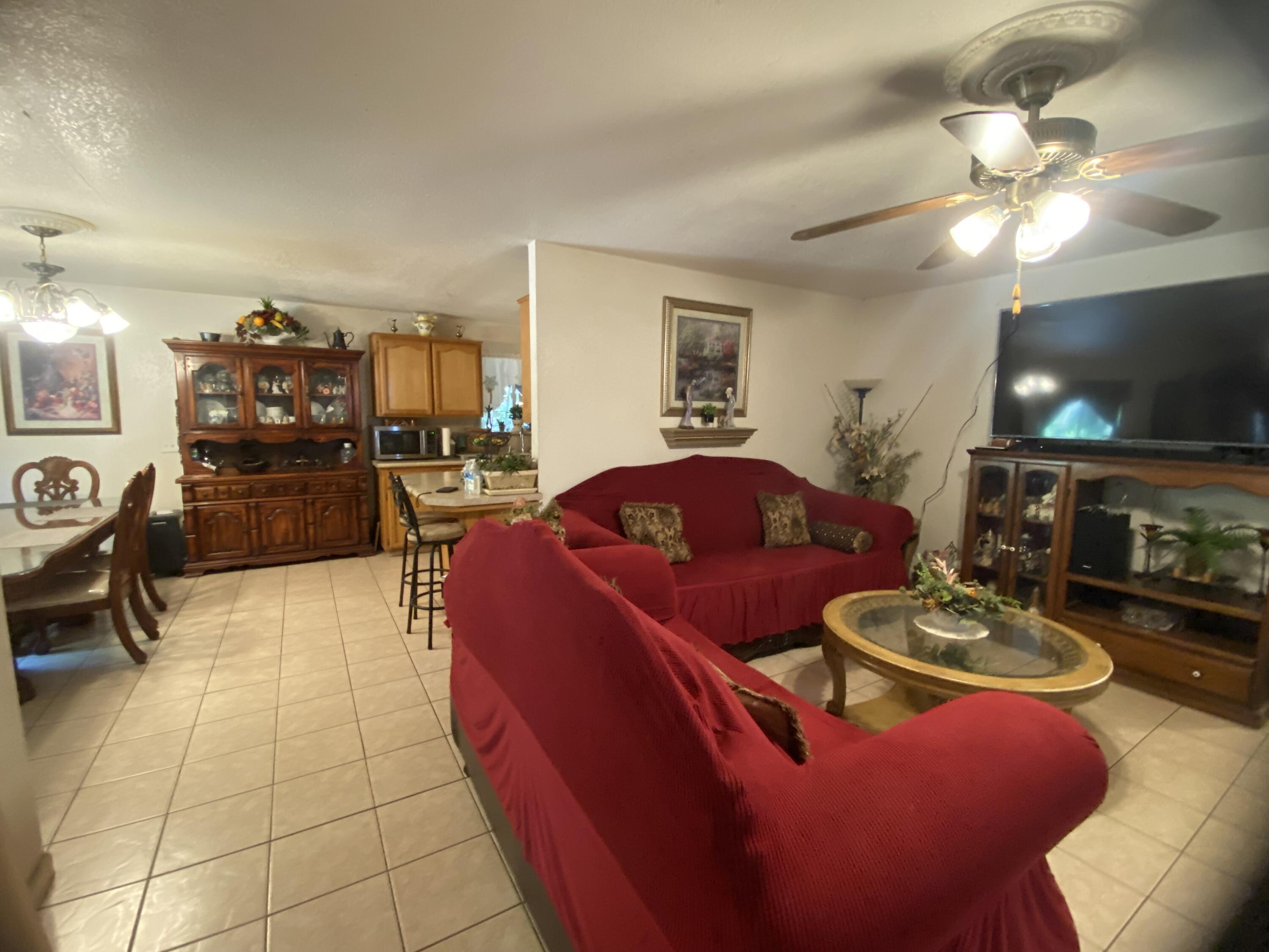 13200 Ave 414, Orosi, CA 93647