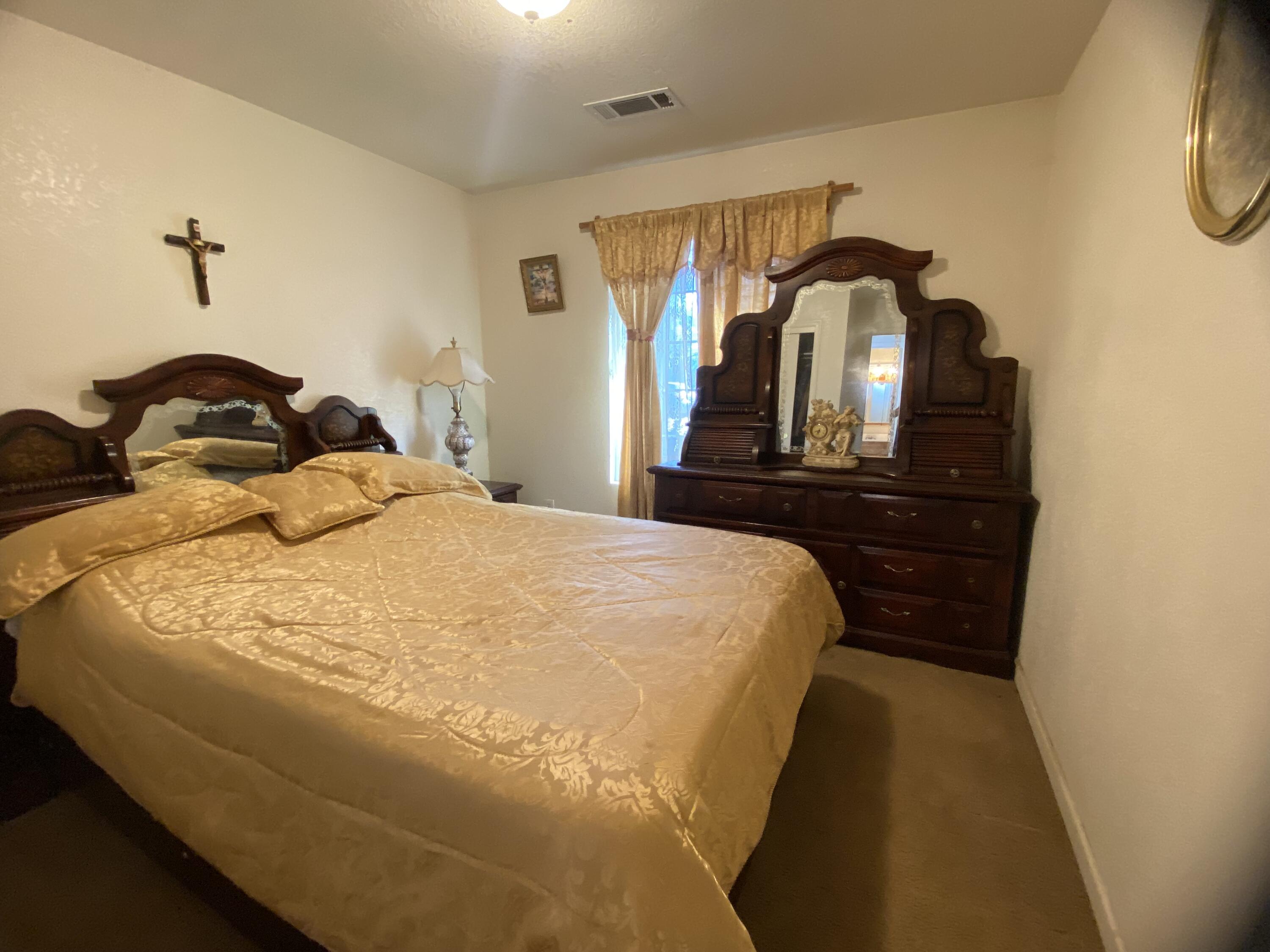 13200 Ave 414, Orosi, CA 93647