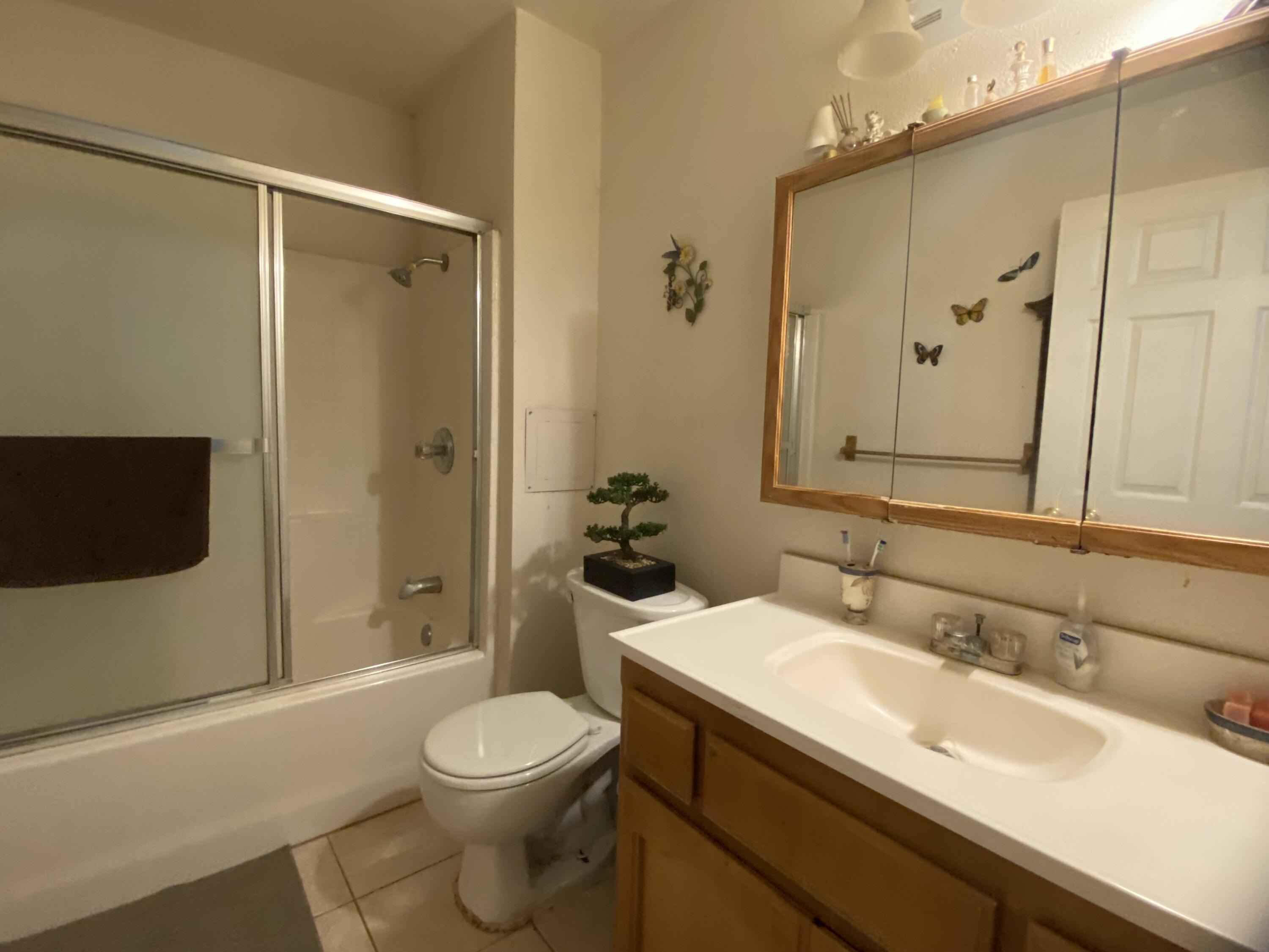 13200 Ave 414, Orosi, CA 93647