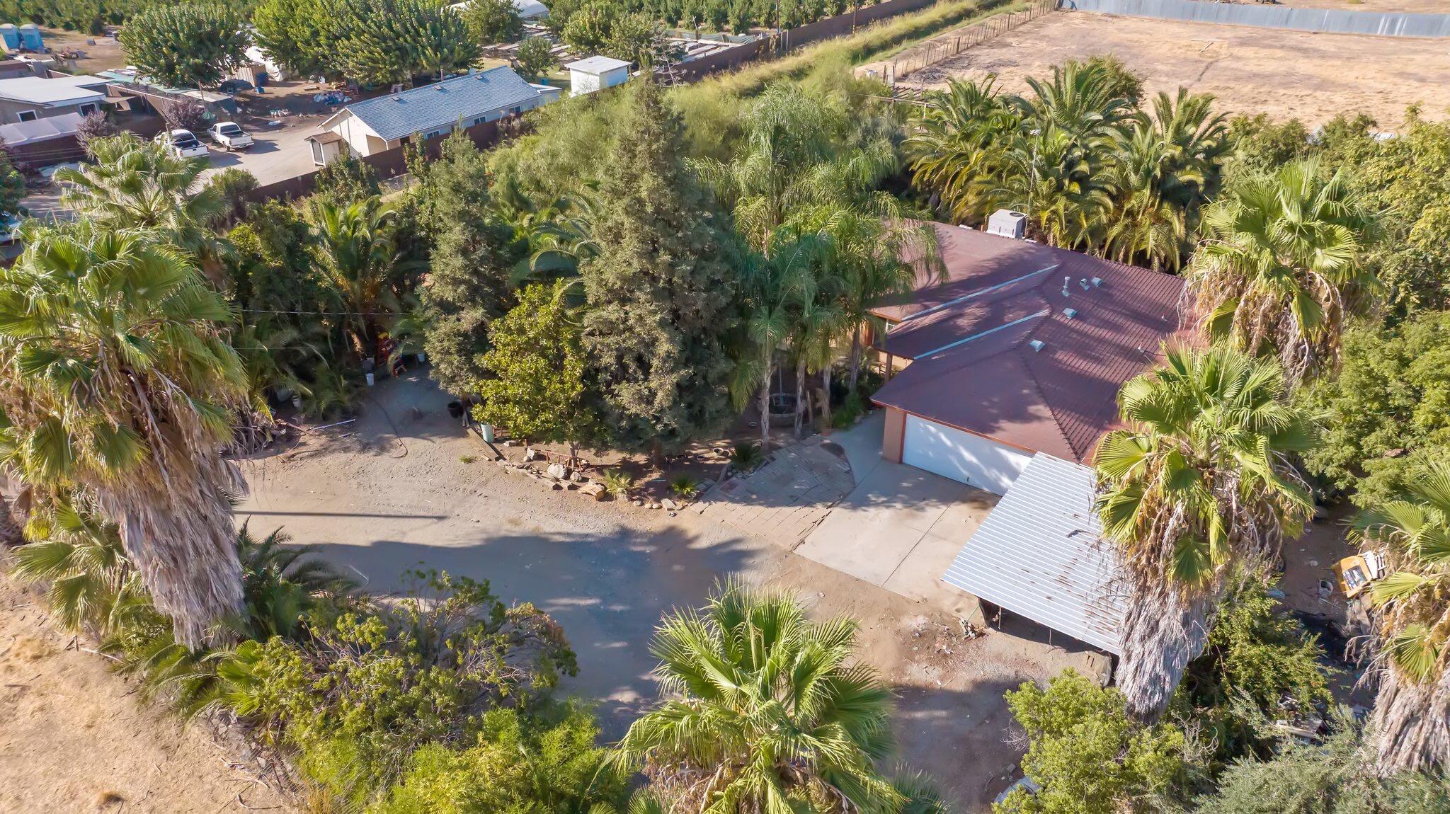 13200 Ave 414, Orosi, CA 93647