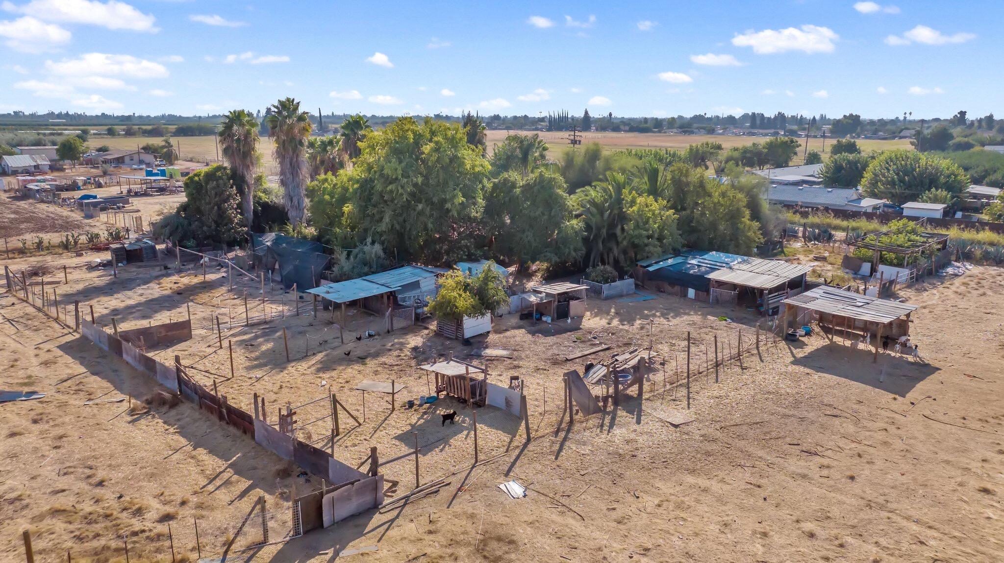 13200 Ave 414, Orosi, CA 93647