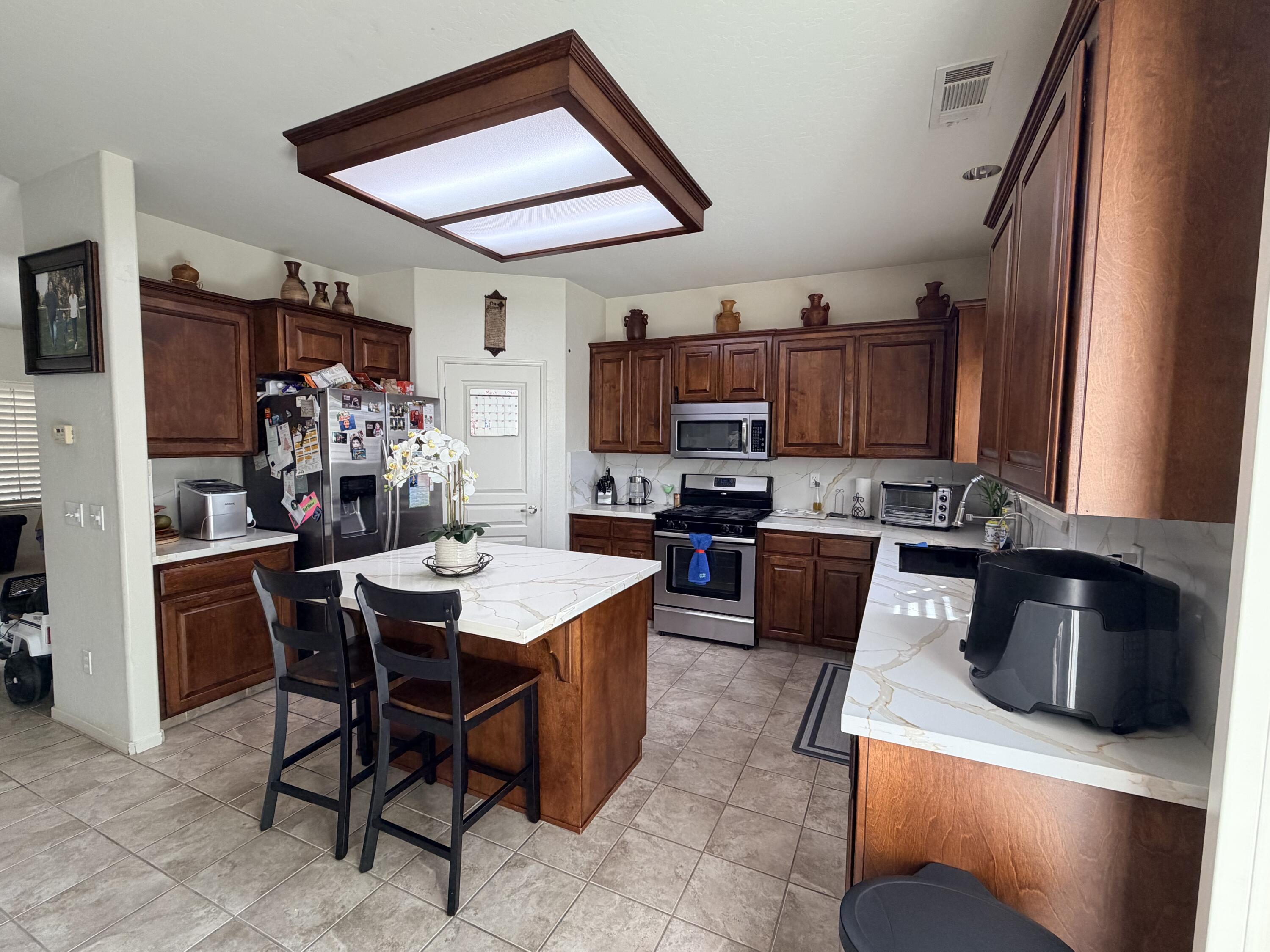 2015 Concord Ave, Tulare, CA 93274