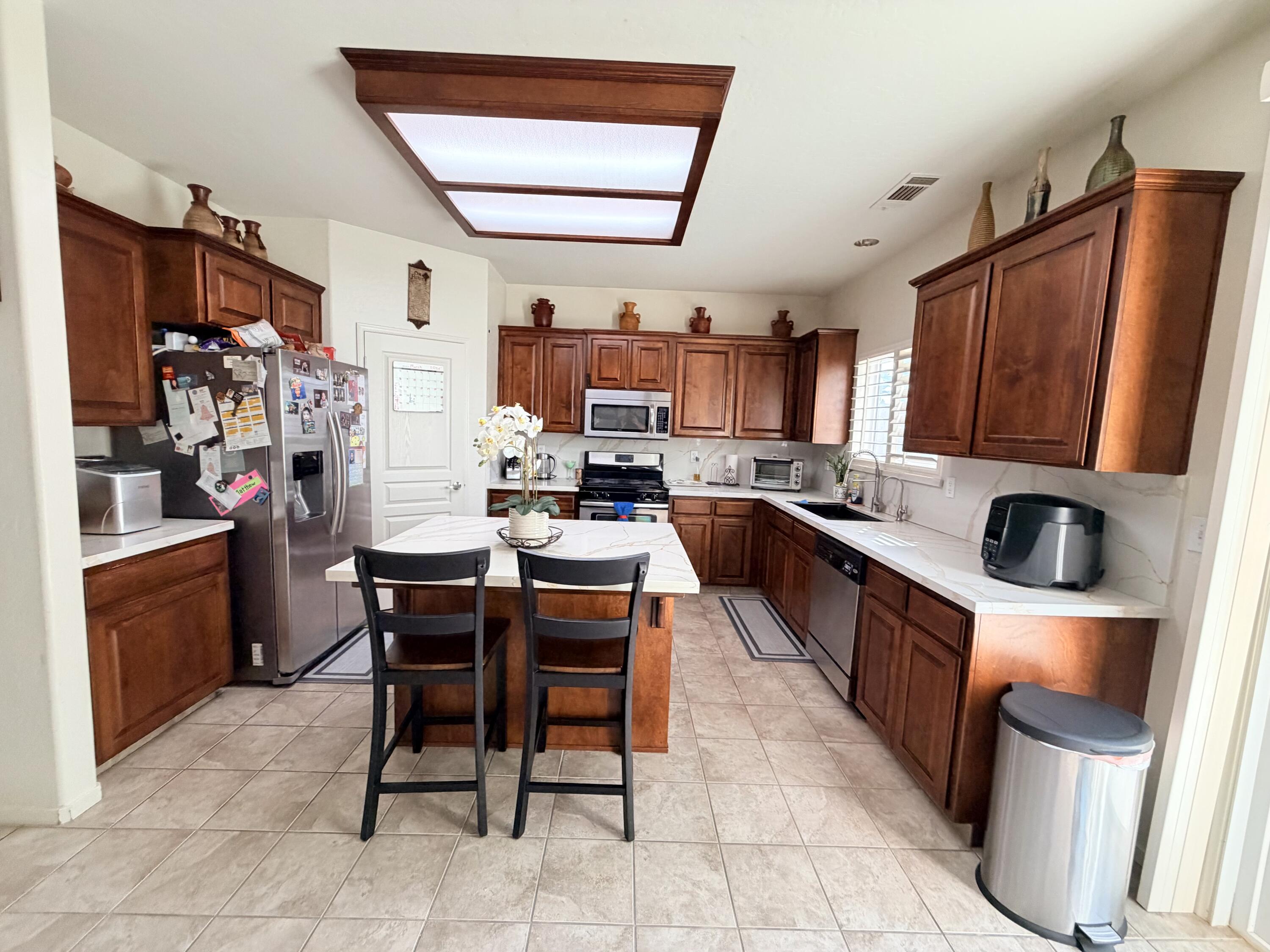 2015 Concord Ave, Tulare, CA 93274