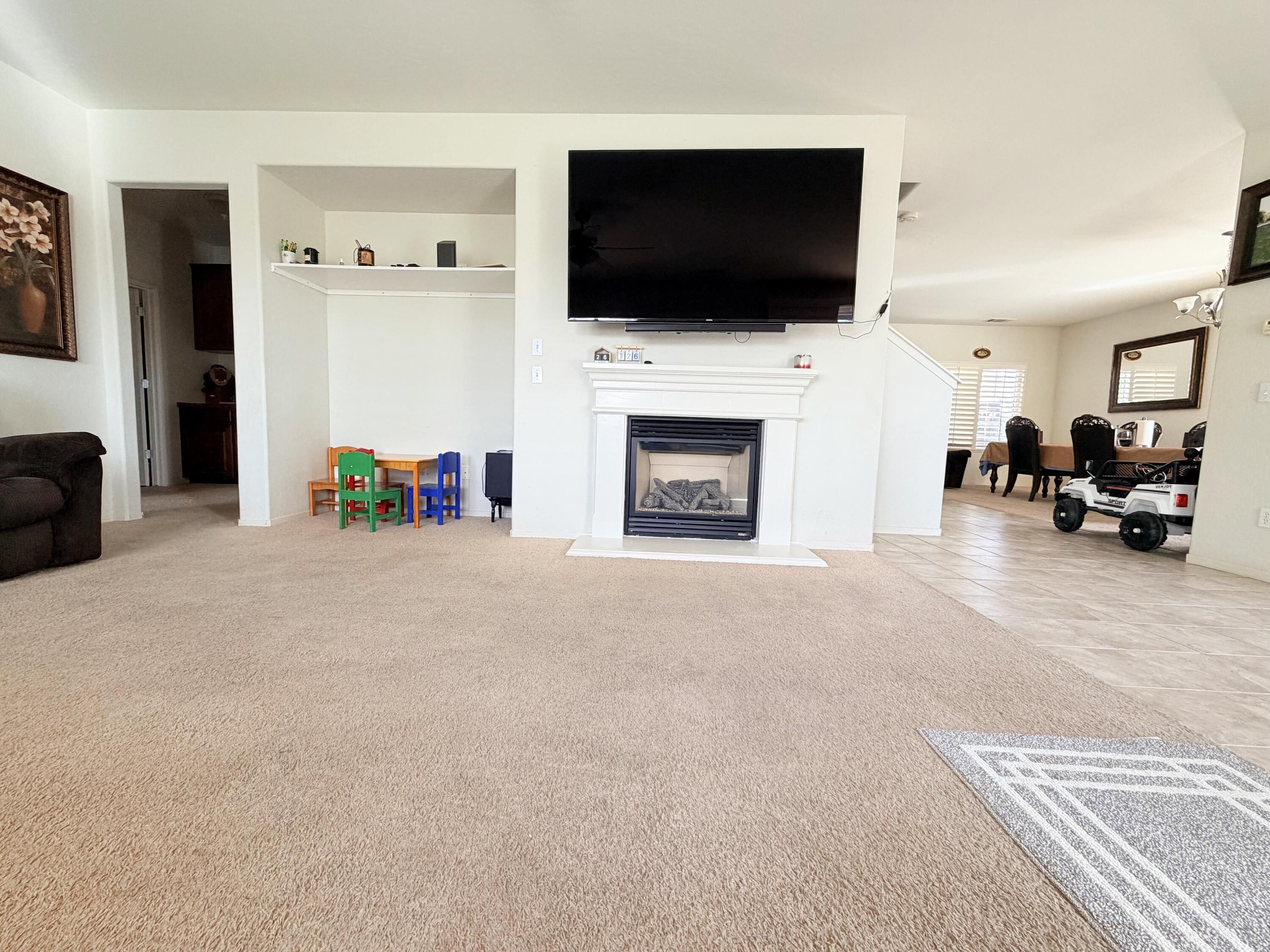 2015 Concord Ave, Tulare, CA 93274