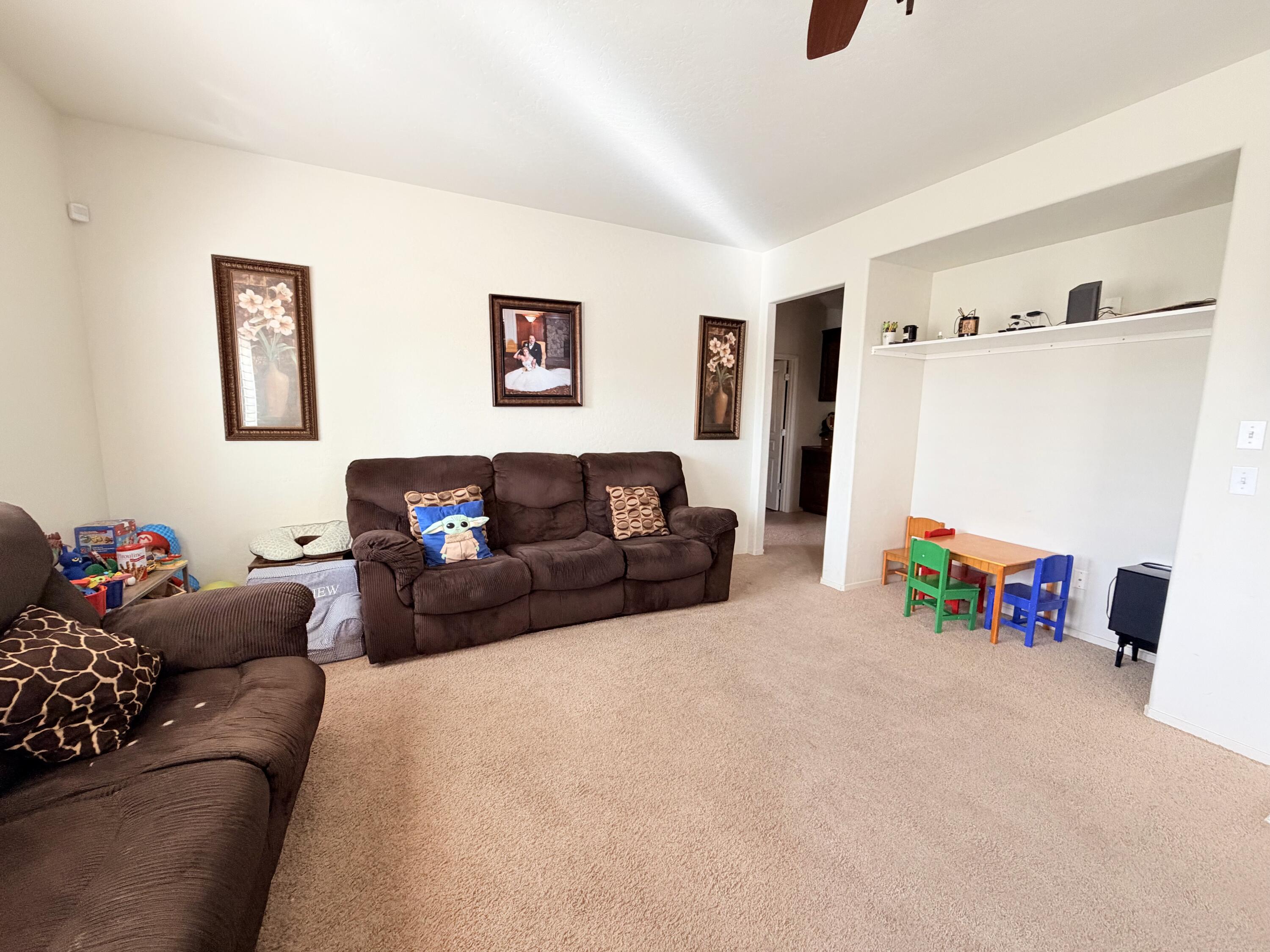 2015 Concord Ave, Tulare, CA 93274