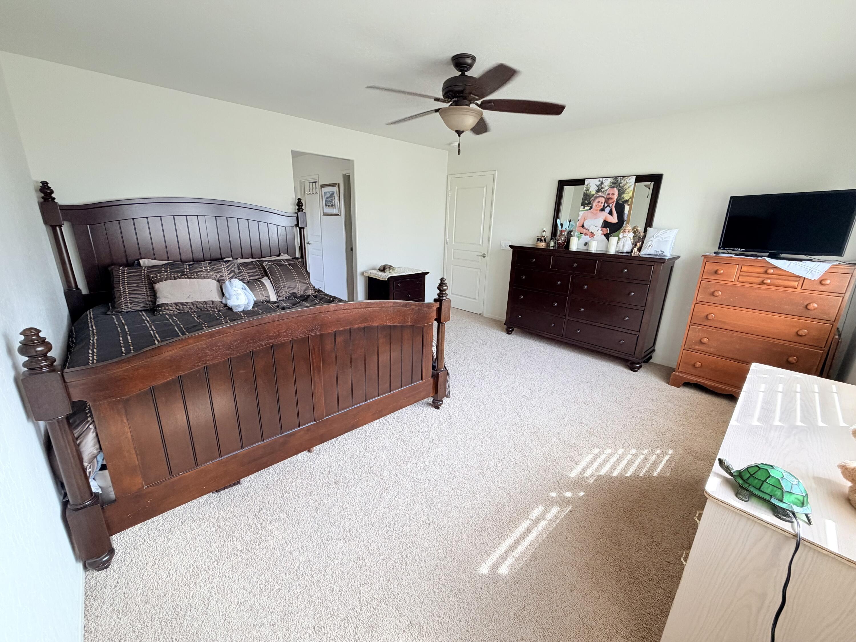 2015 Concord Ave, Tulare, CA 93274