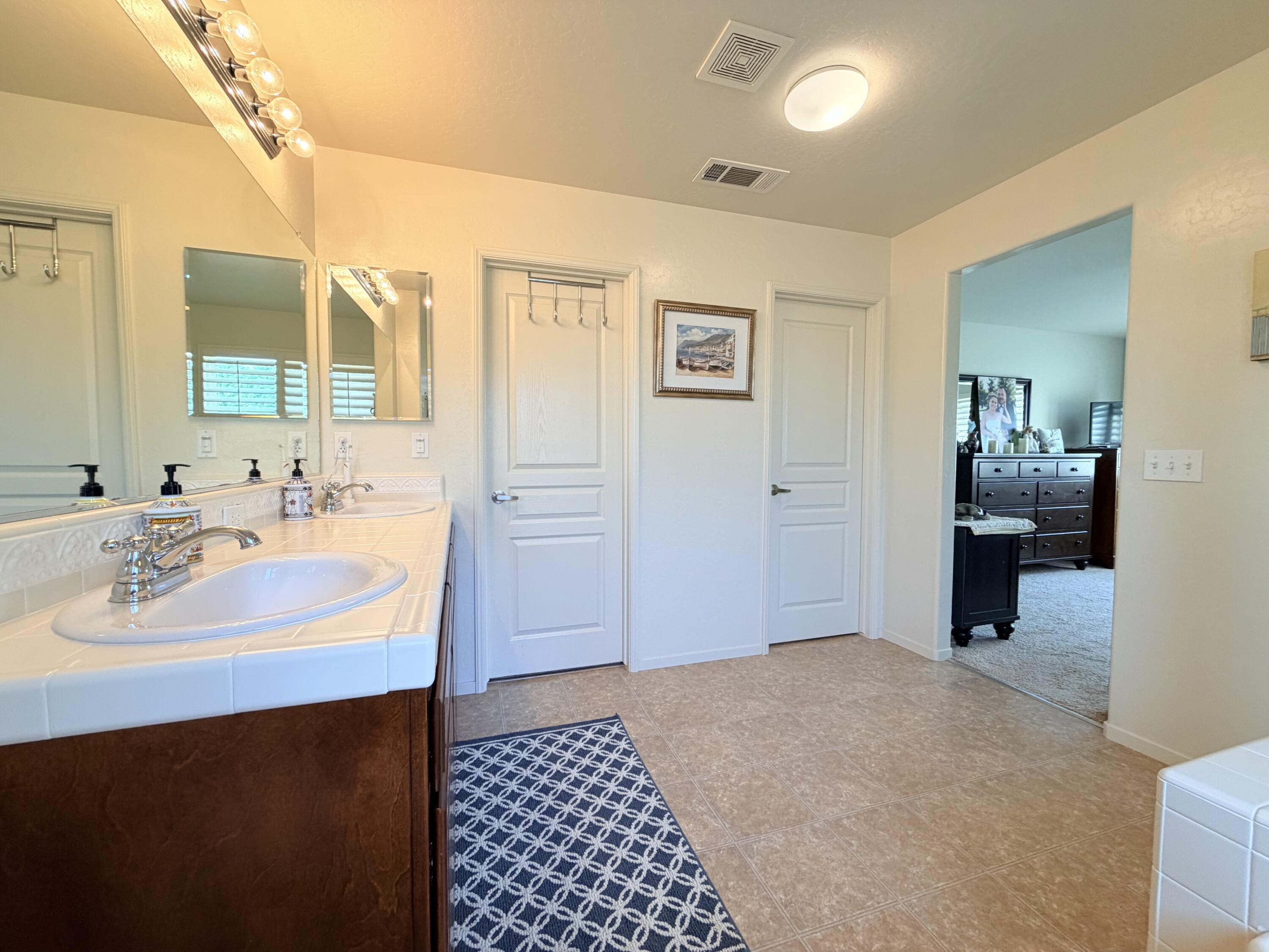 2015 Concord Ave, Tulare, CA 93274