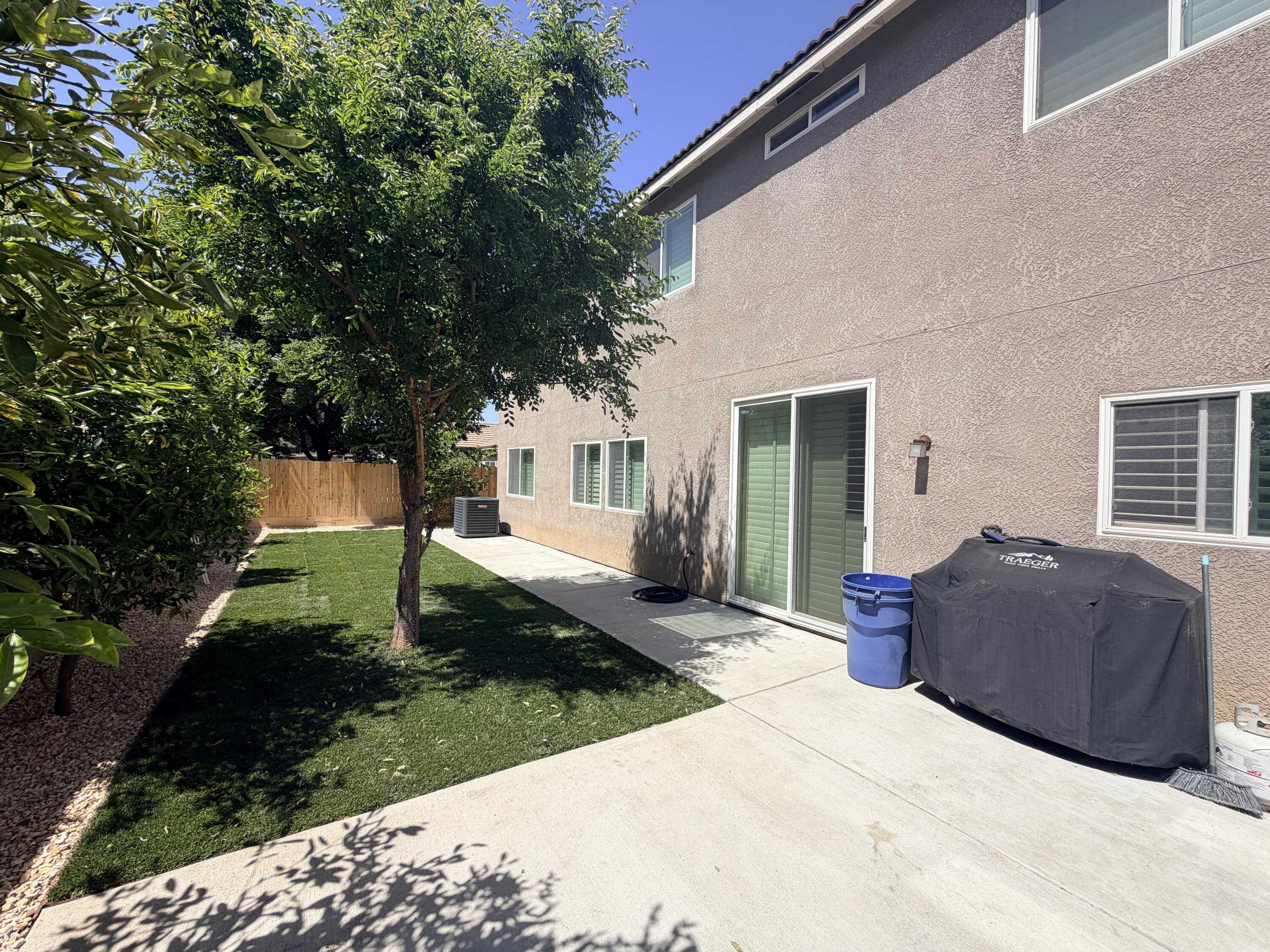 2015 Concord Ave, Tulare, CA 93274