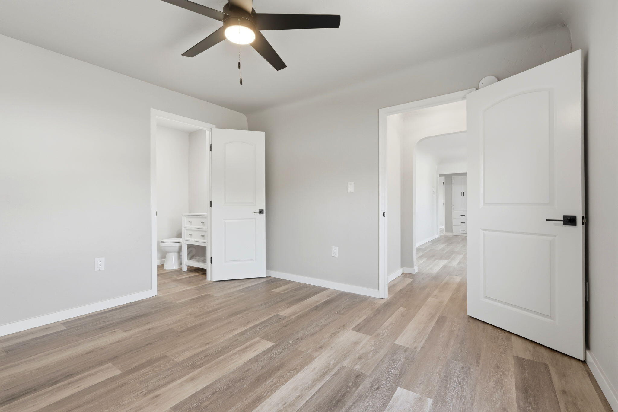 593 N 3rd St, Porterville, CA 93257