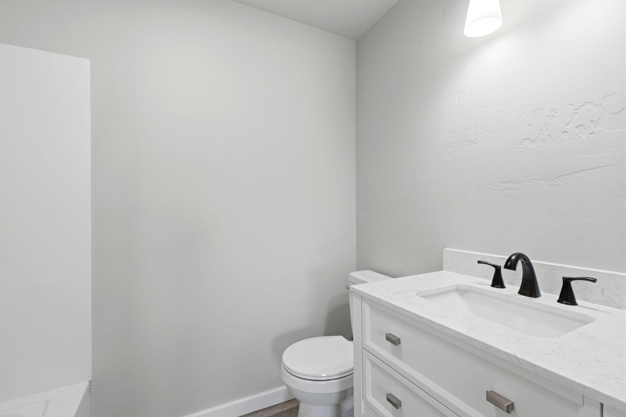 593 N 3rd St, Porterville, CA 93257