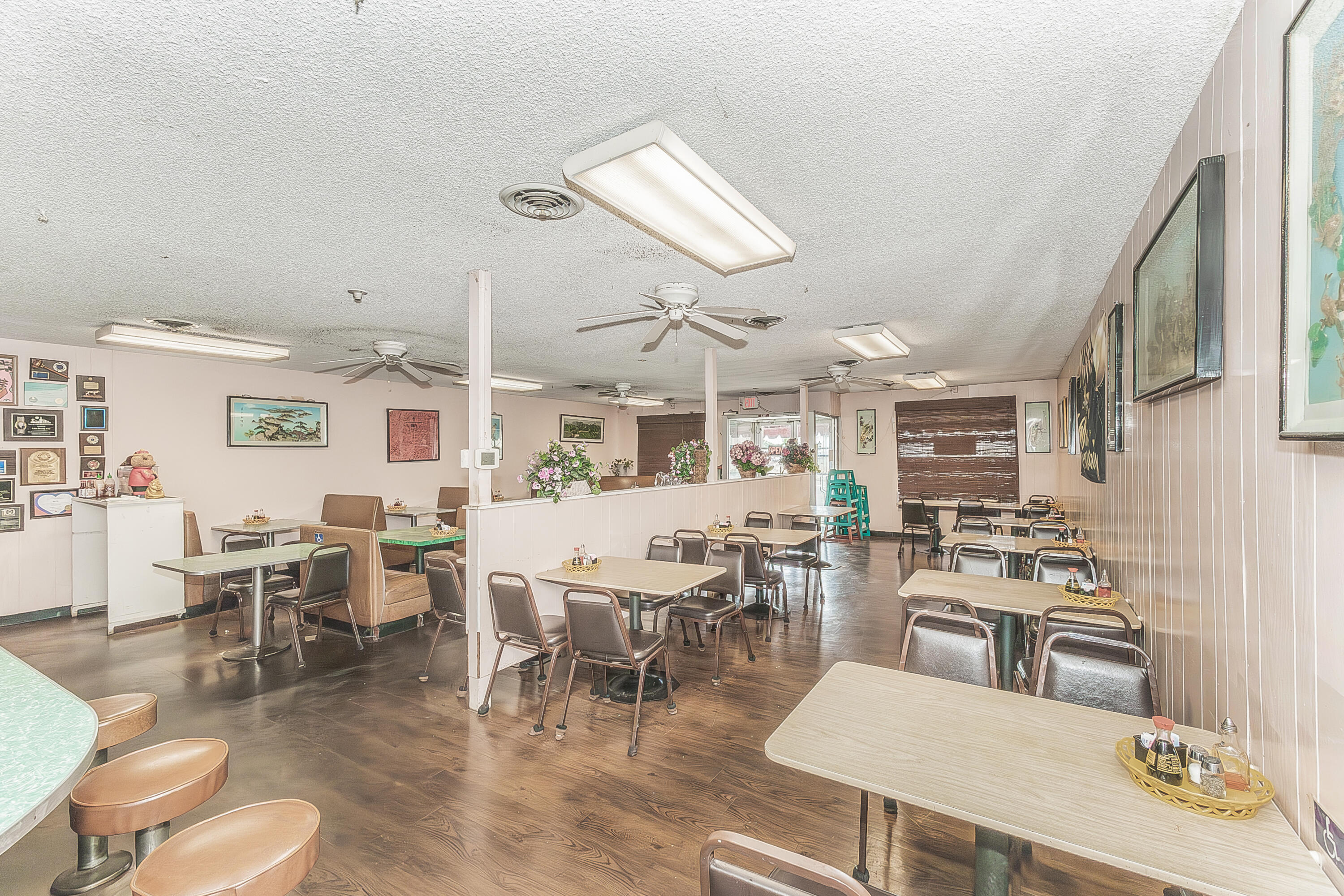 2030 E Front St, Selma, CA 93662