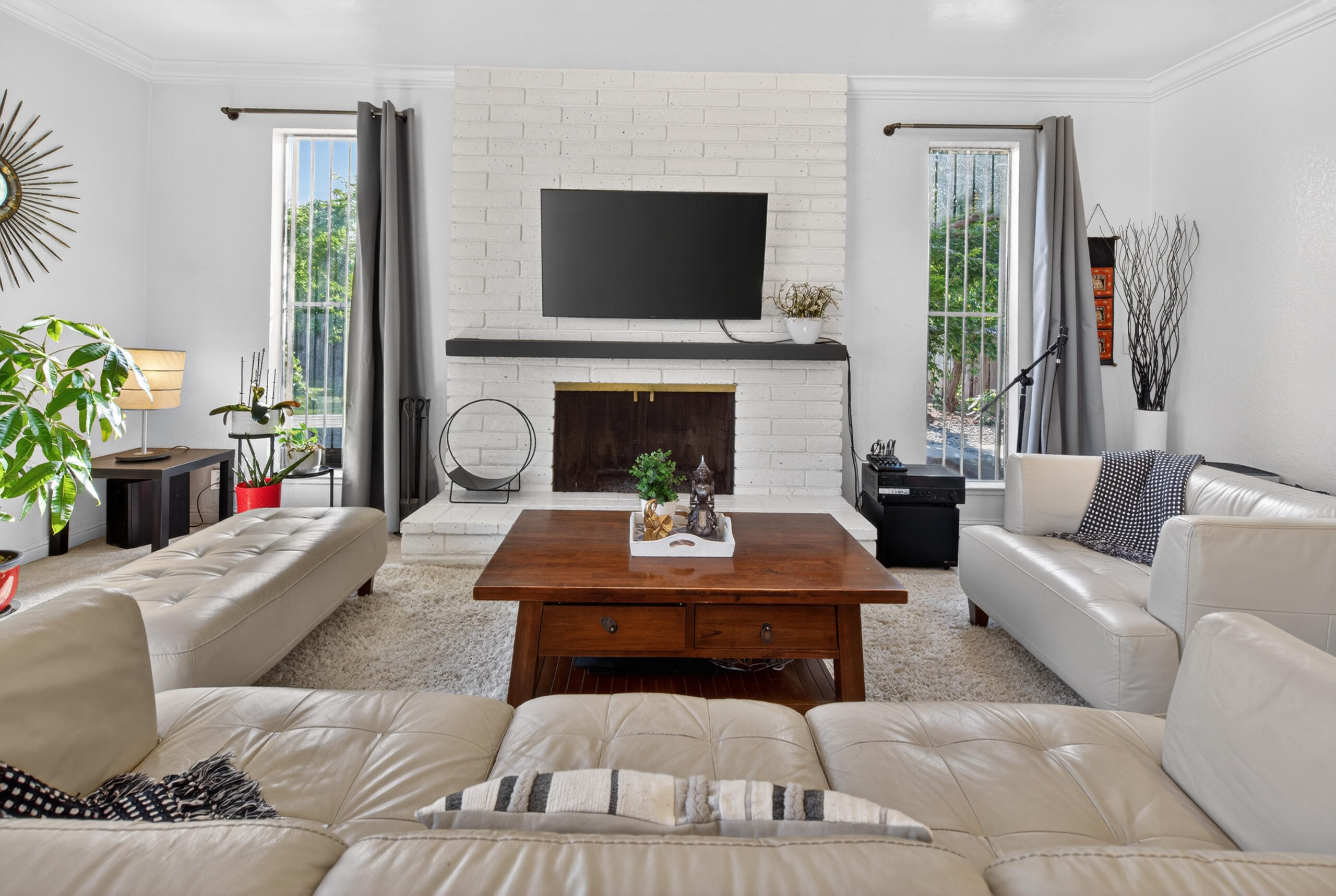 1923 S Fairway Ave, Fresno, CA 93727