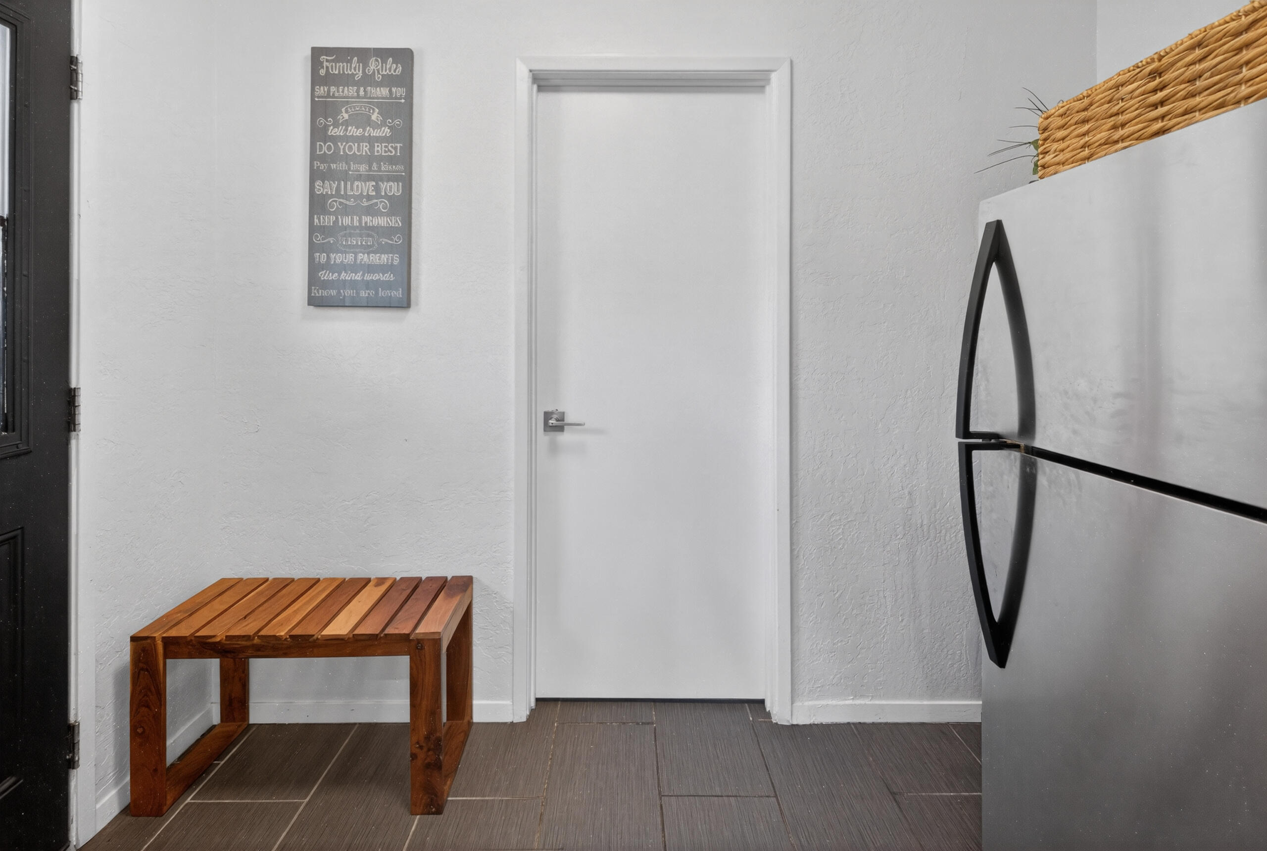 1923 S Fairway Ave, Fresno, CA 93727