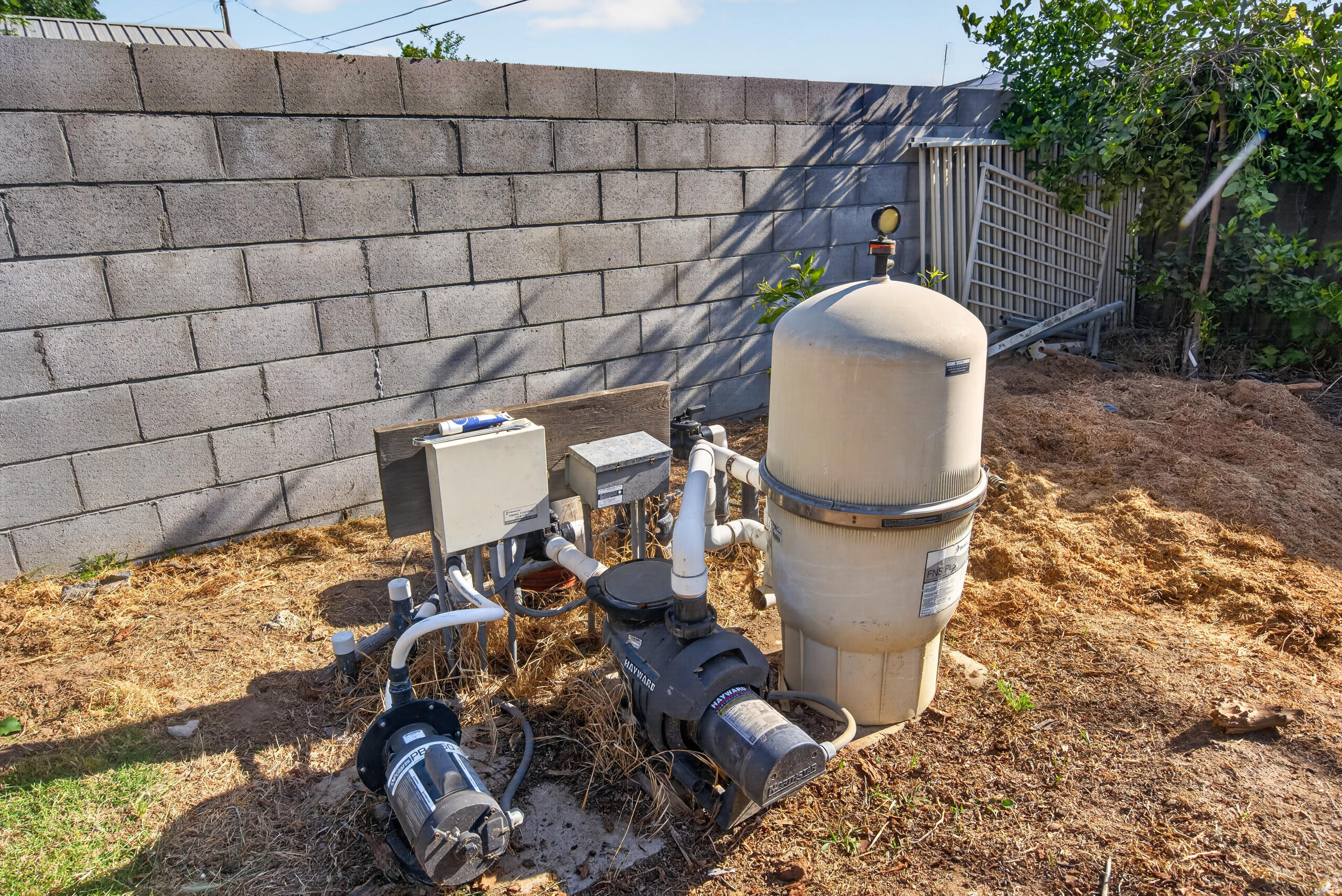 1923 S Fairway Ave, Fresno, CA 93727