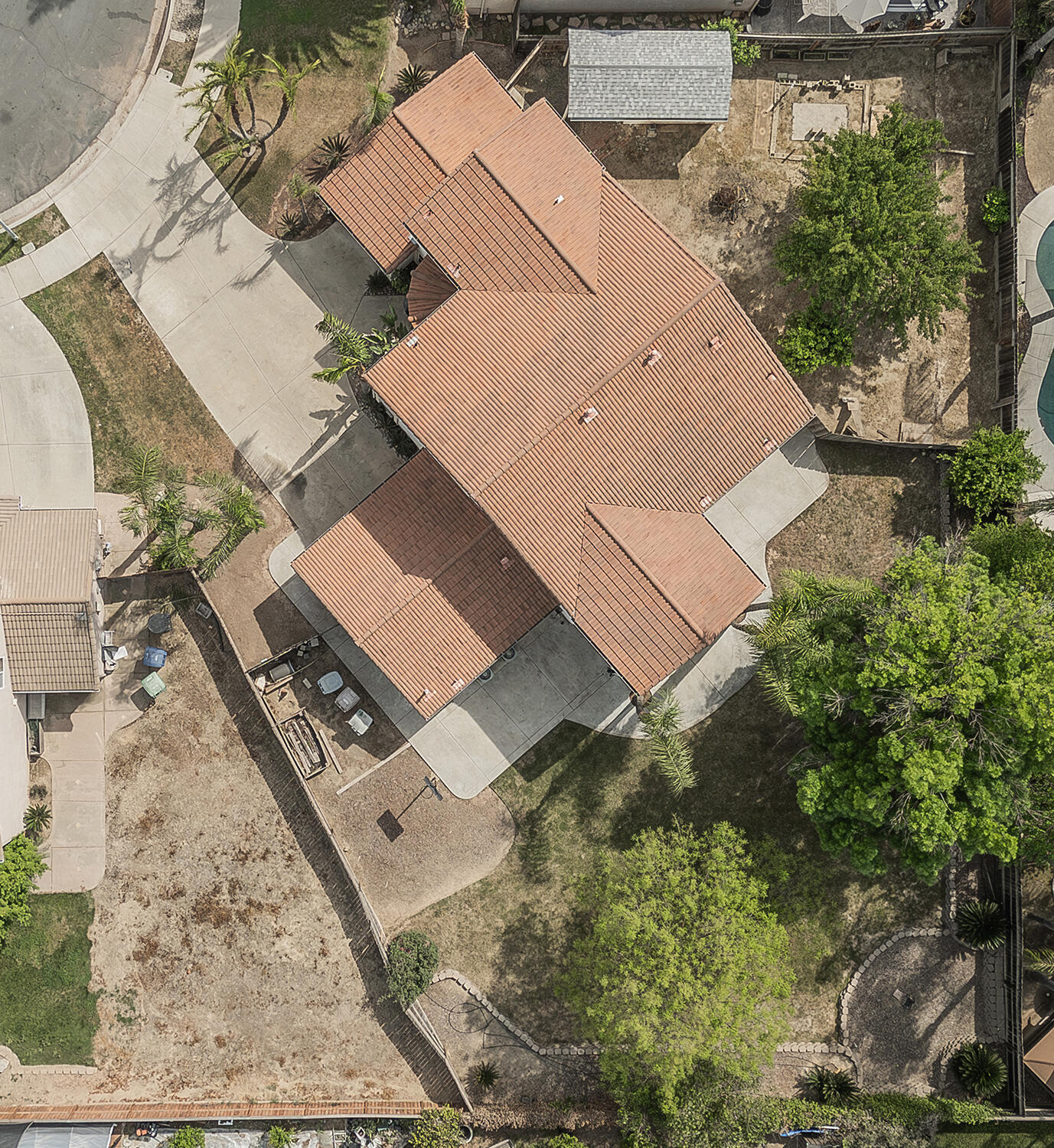 1377 Fenmore Ave, Sanger, CA 93657