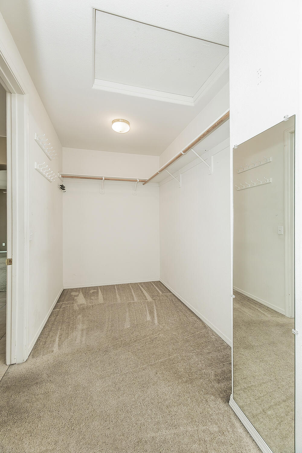 1377 Fenmore Ave, Sanger, CA 93657