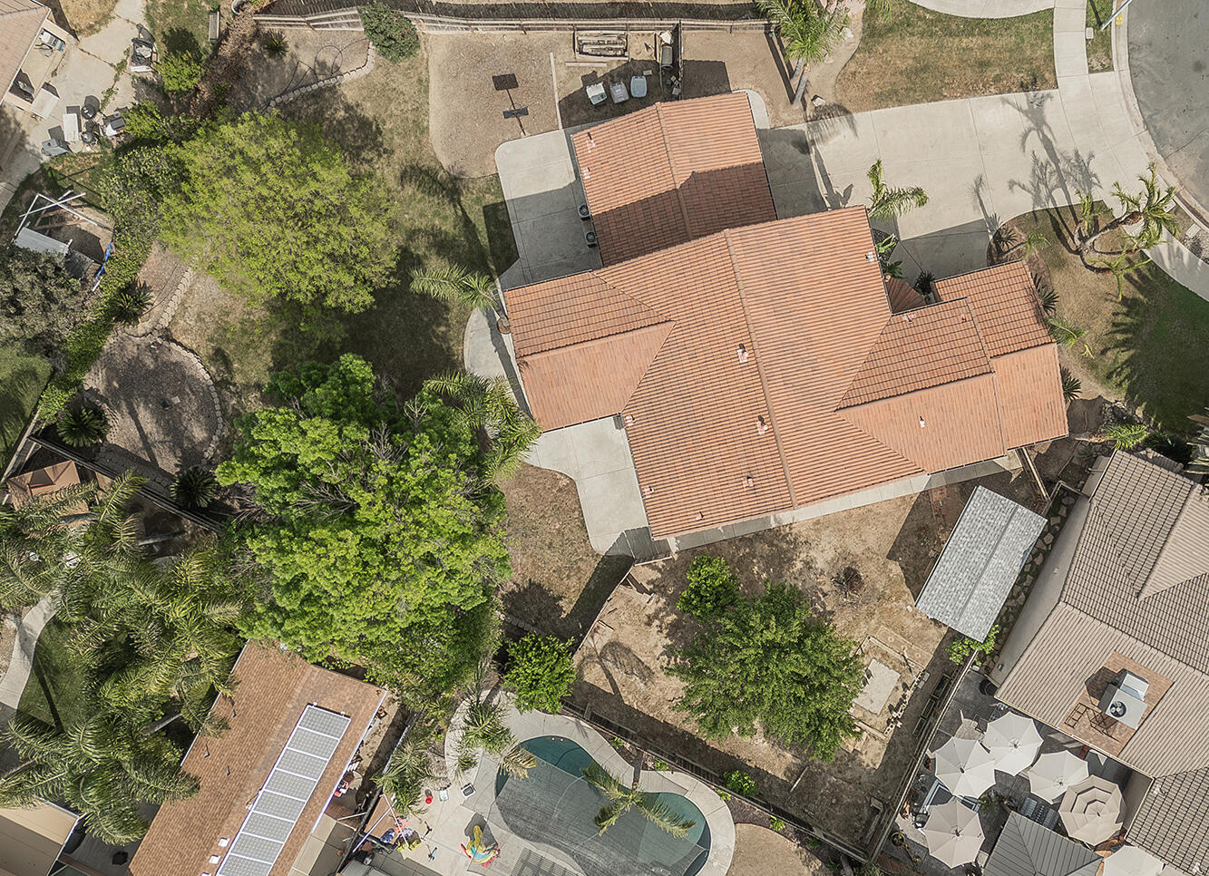 1377 Fenmore Ave, Sanger, CA 93657