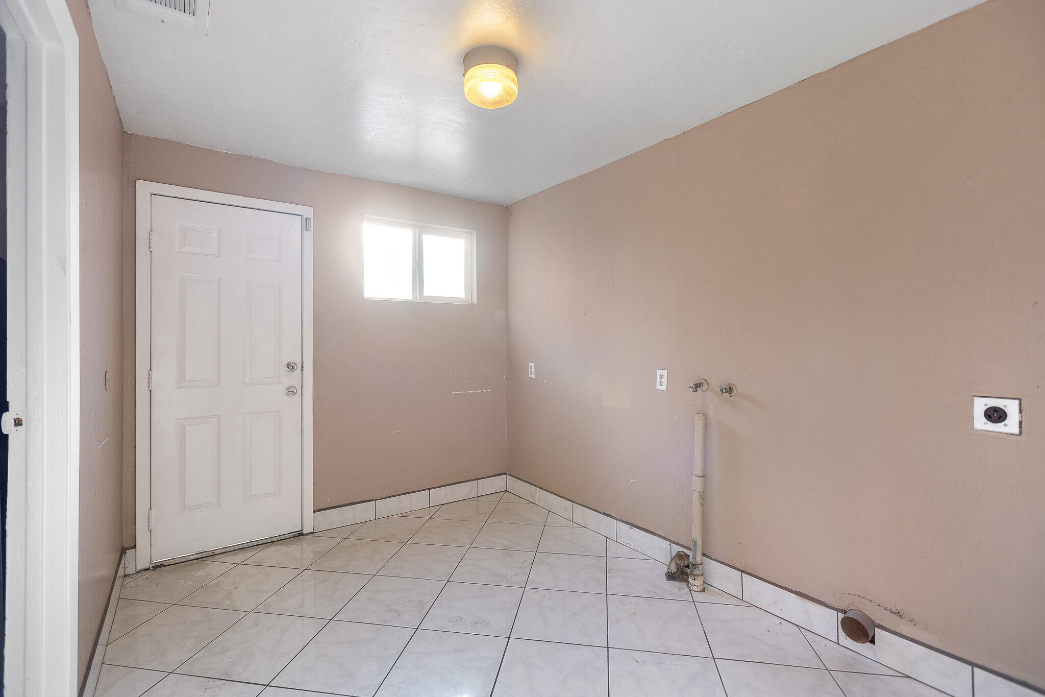 2014 W Houston Ave, Visalia, CA 93291