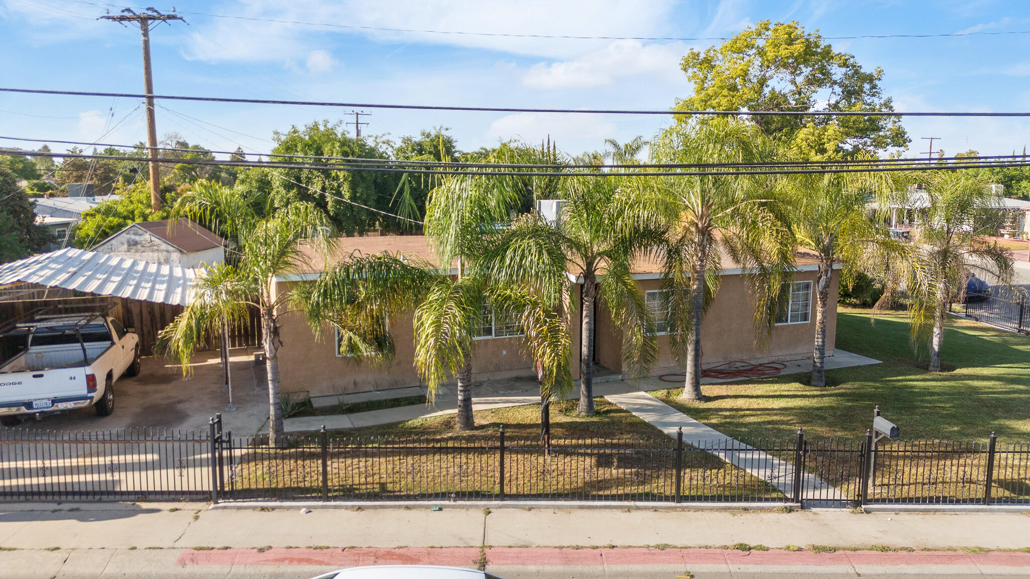 2014 W Houston Ave, Visalia, CA 93291