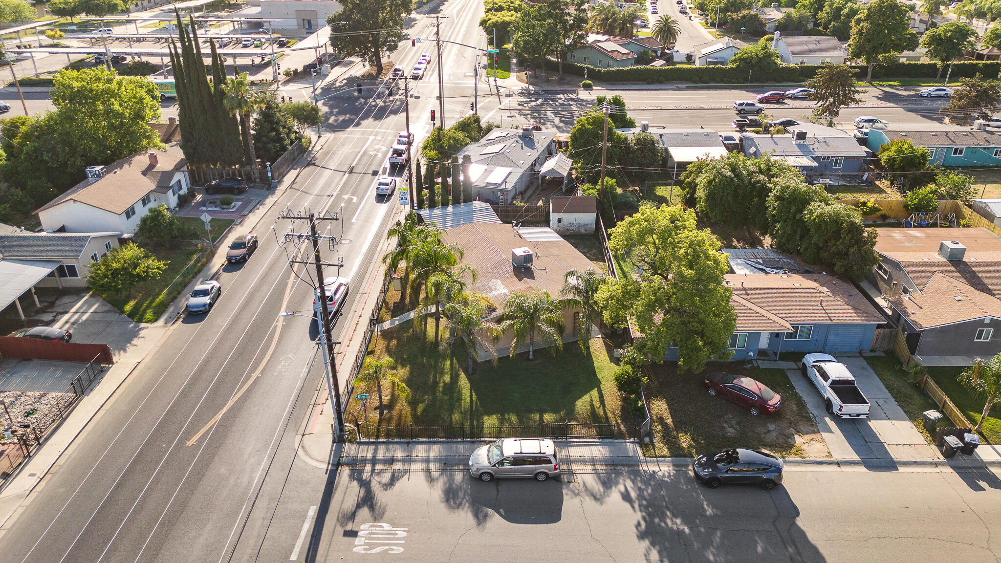 2014 W Houston Ave, Visalia, CA 93291