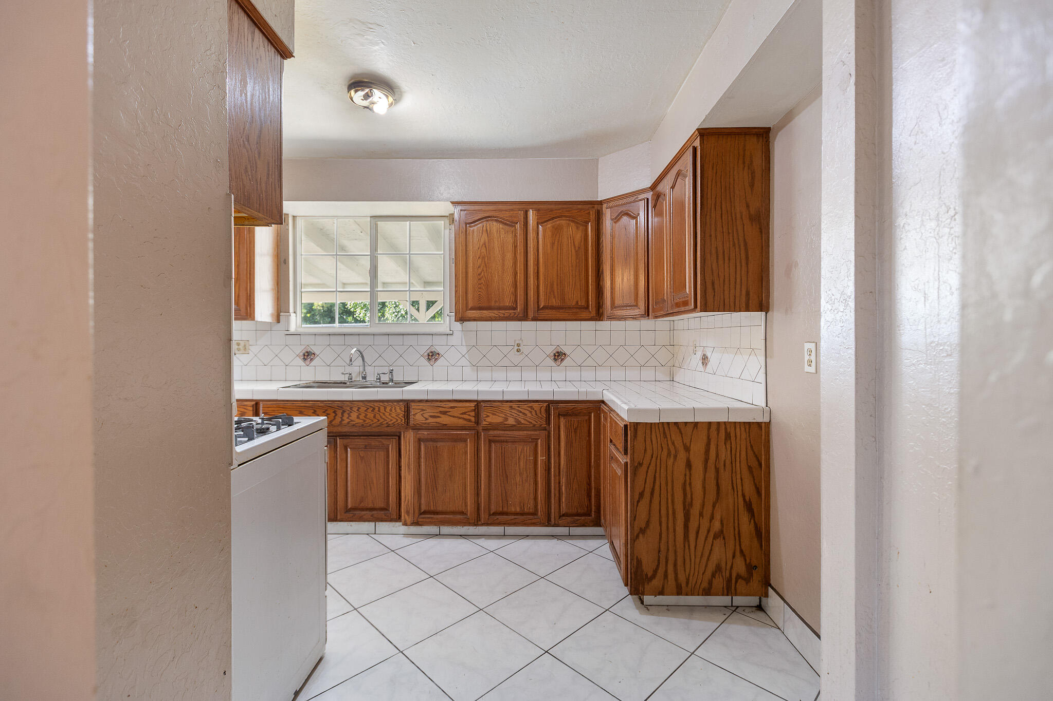 2014 W Houston Ave, Visalia, CA 93291