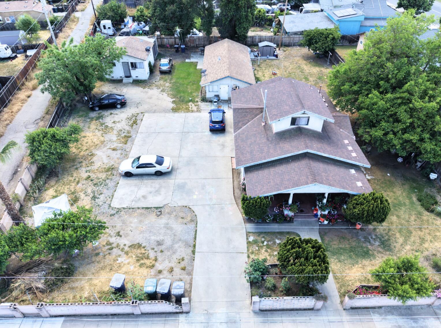 733 - 735 W Tulare Ave, Tulare, CA 93274