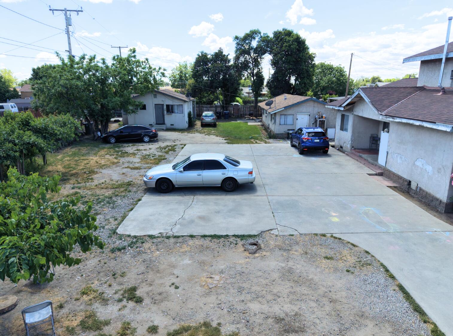 733 - 735 W Tulare Ave, Tulare, CA 93274