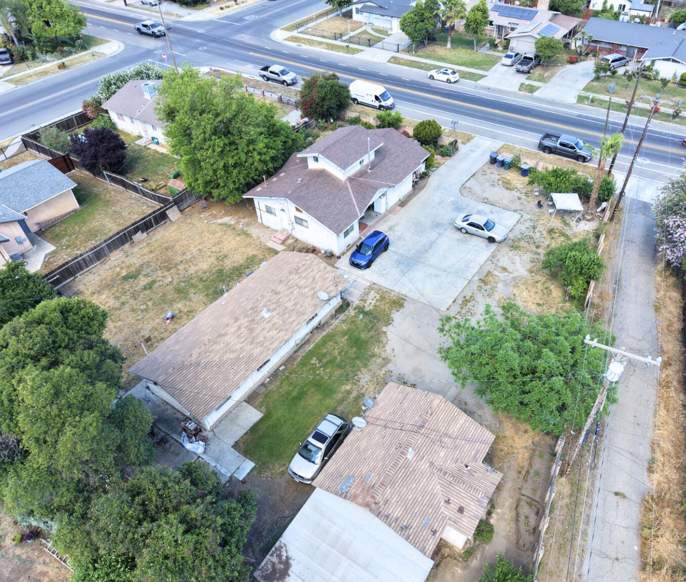 733 - 735 W Tulare Ave, Tulare, CA 93274