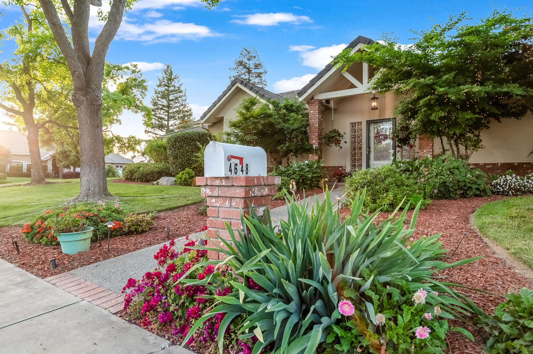 4648 W Allen Ave, Visalia, CA 93291