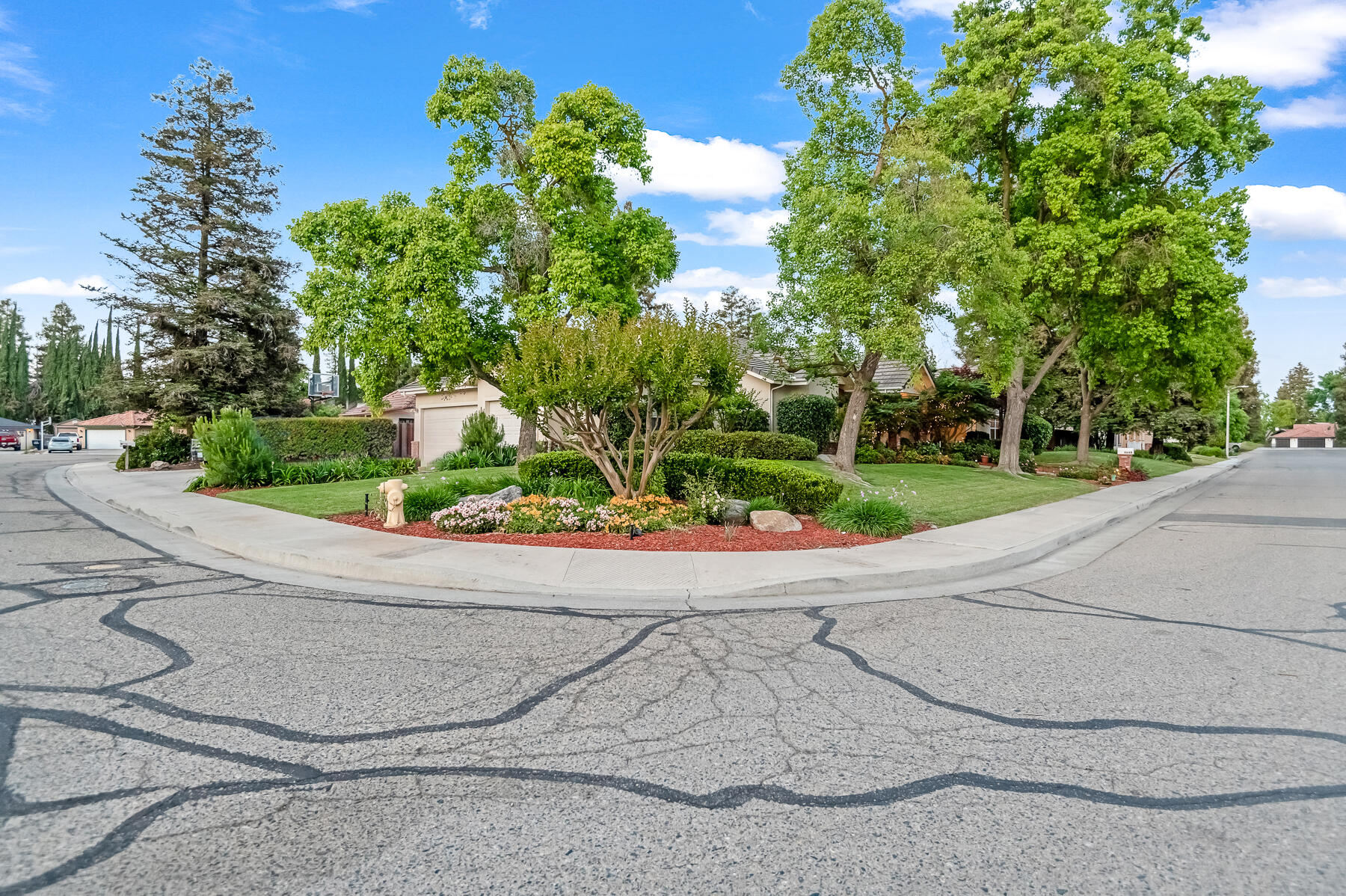 4648 W Allen Ave, Visalia, CA 93291