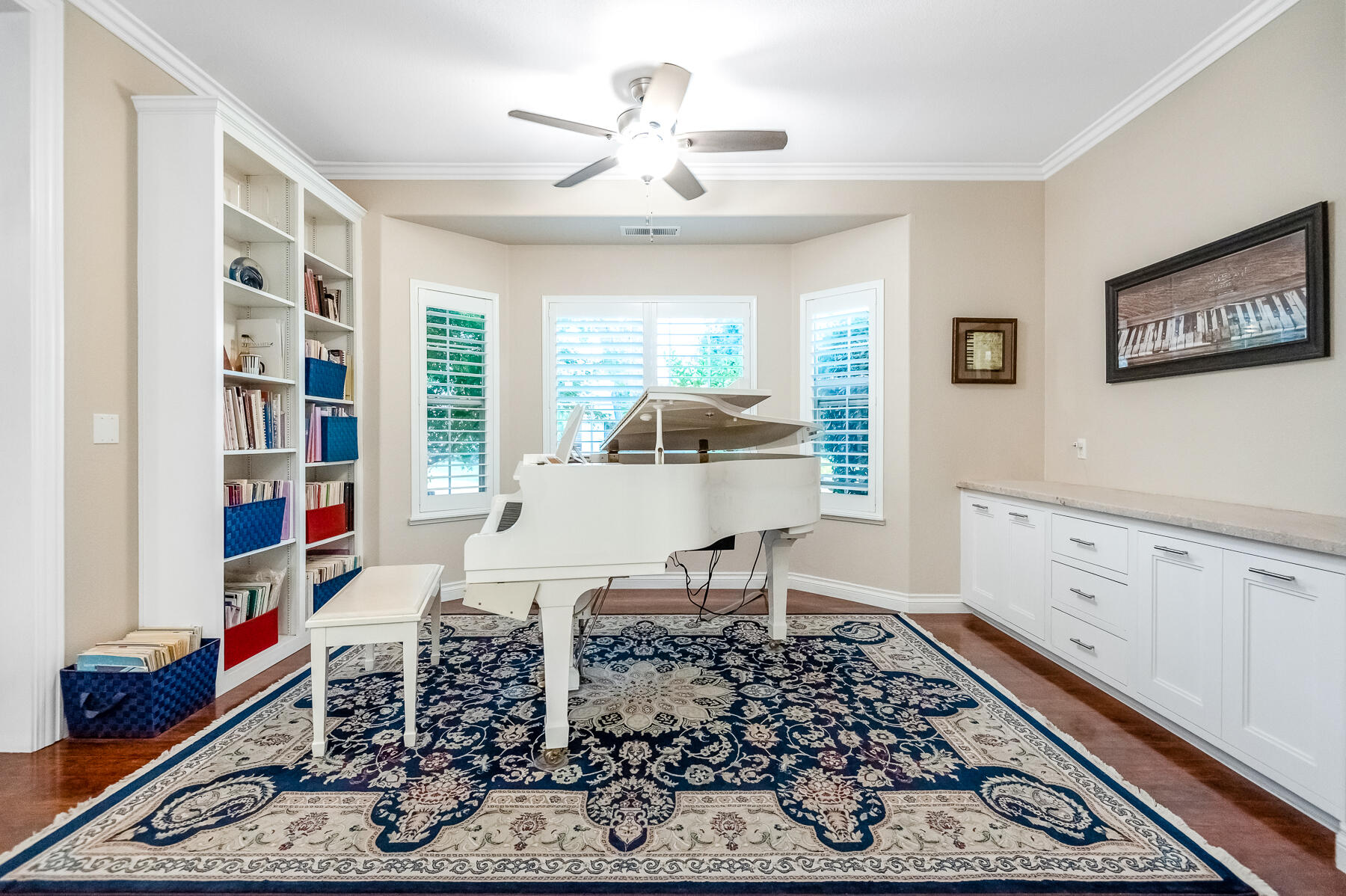 4648 W Allen Ave, Visalia, CA 93291